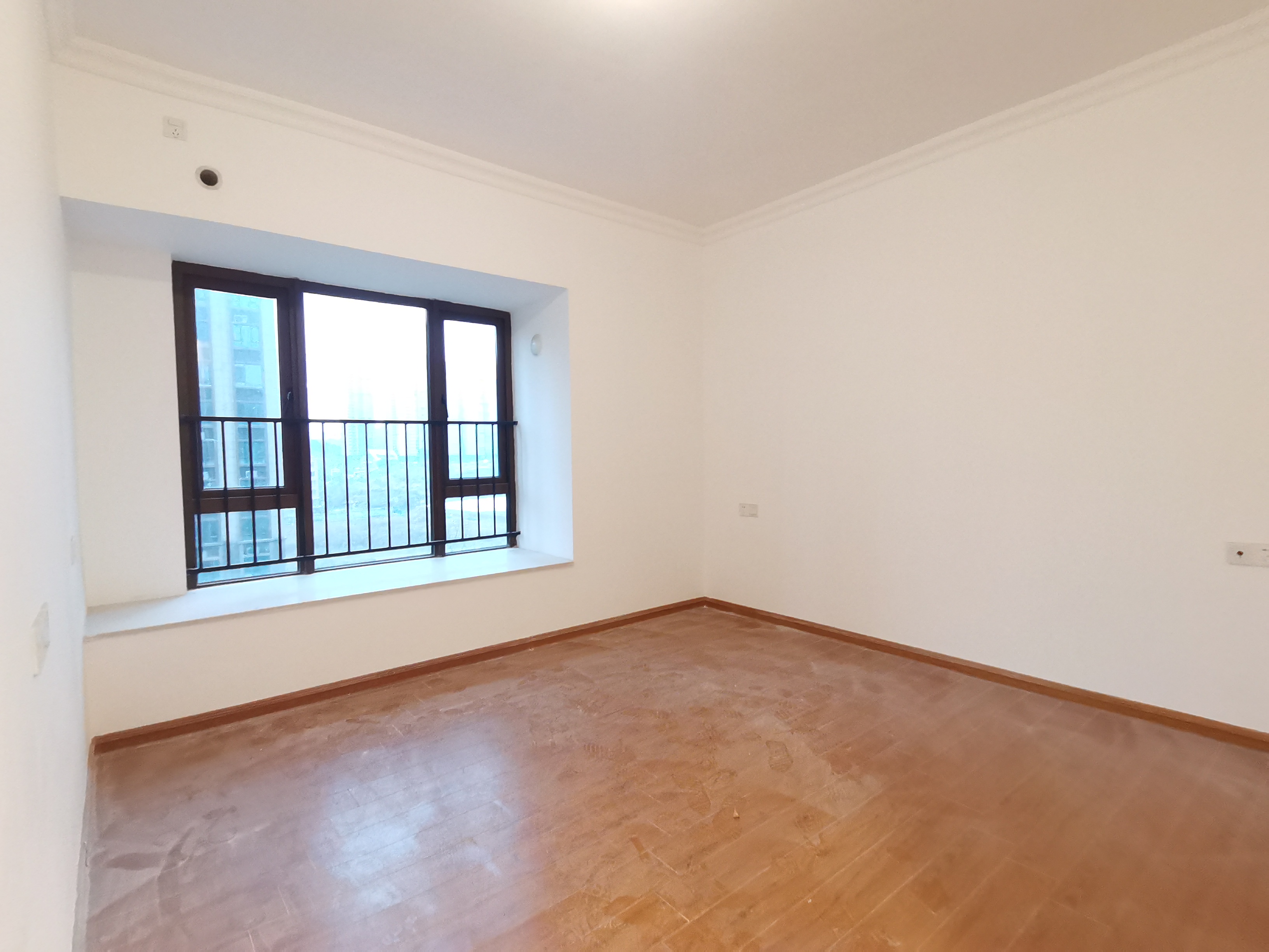 碧桂园麓府 4室2厅2卫 85.00万 碧桂园麓府 4室2厅2卫 85.00万室内图