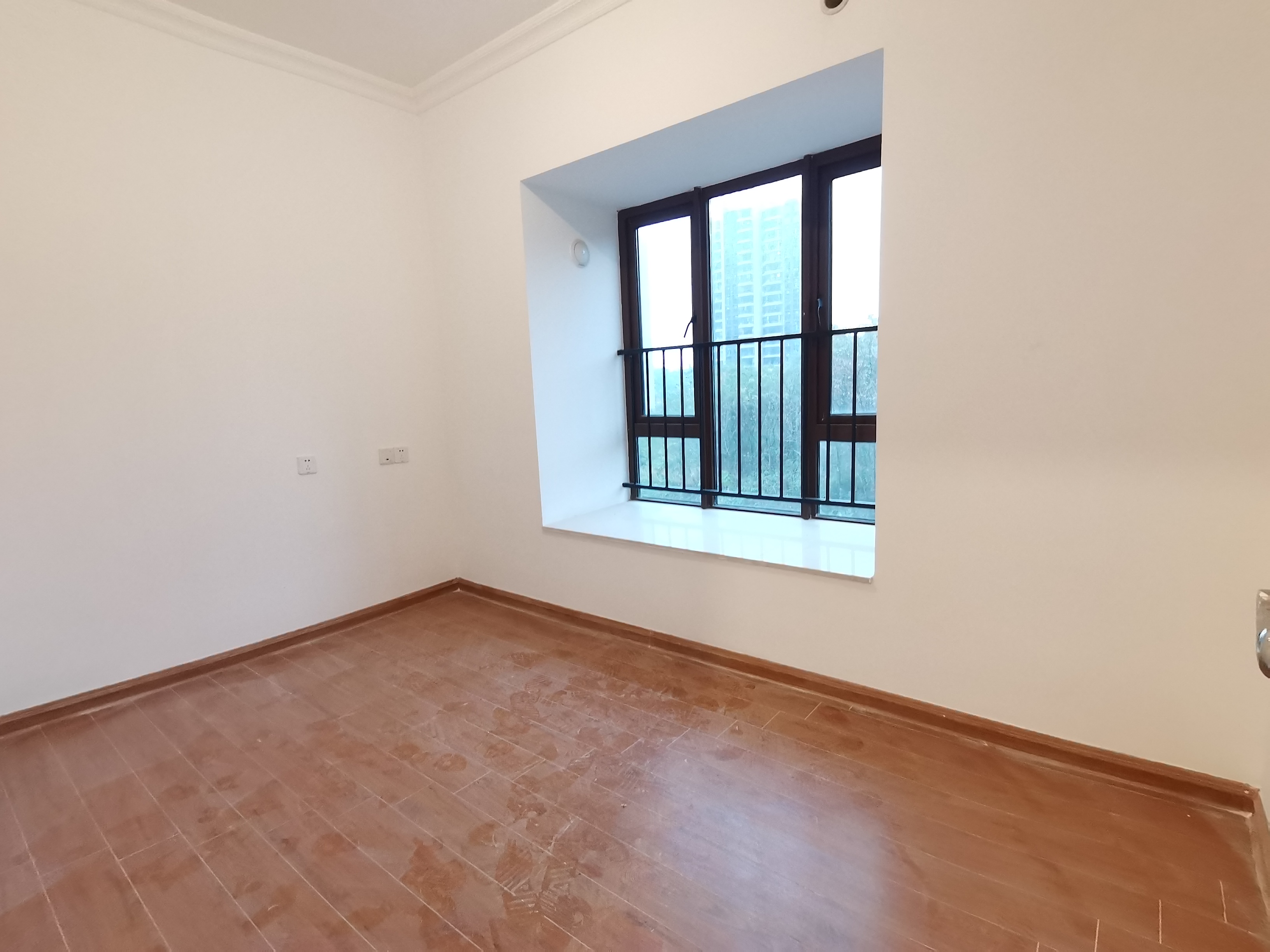 碧桂园麓府 4室2厅2卫 85.00万 碧桂园麓府 4室2厅2卫 85.00万室内图