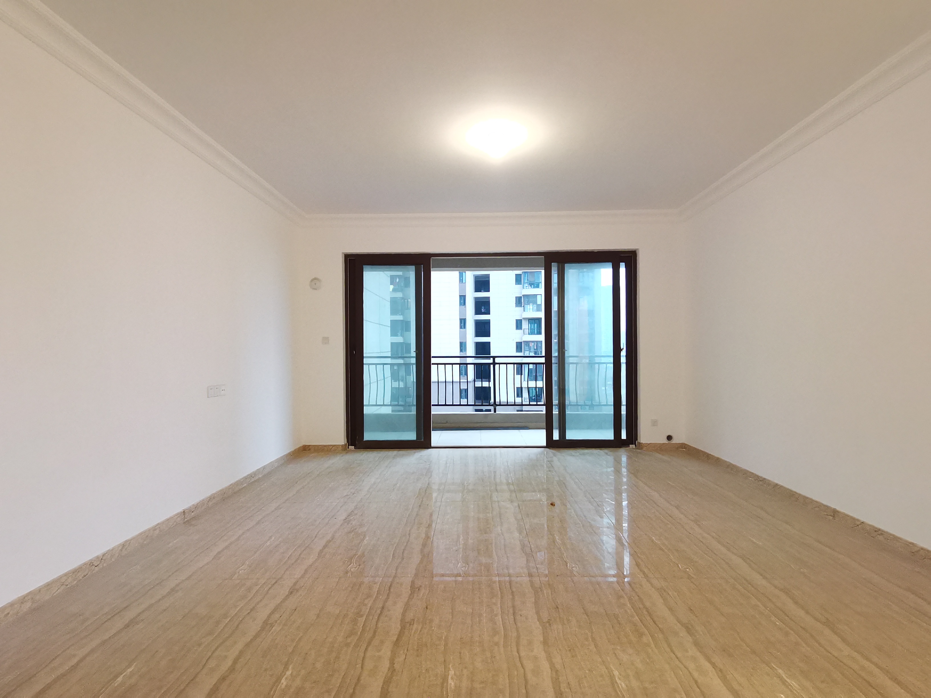 碧桂园麓府 4室2厅2卫 85.00万 碧桂园麓府 4室2厅2卫 85.00万室内图