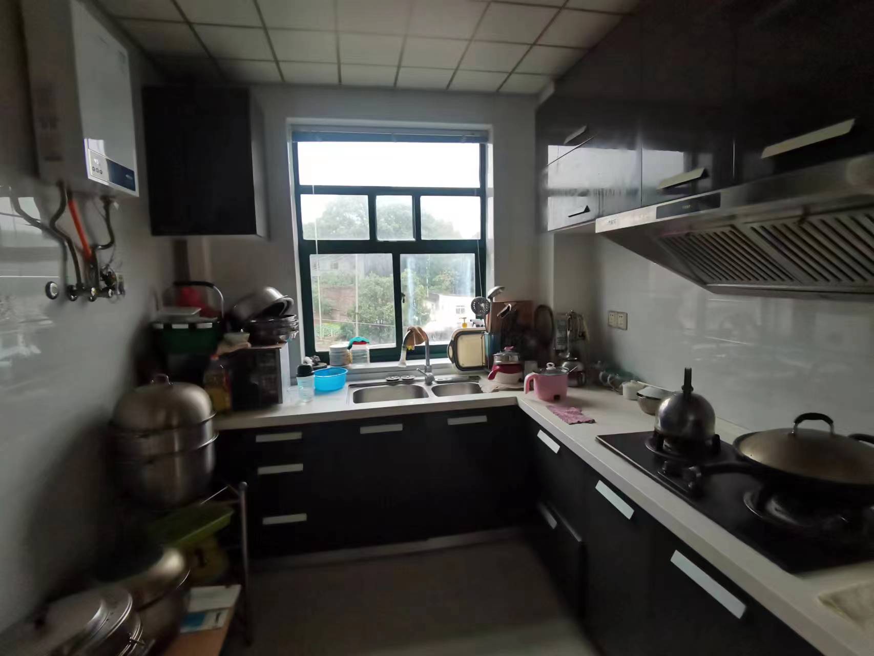 百合嘉园  3室2厅2卫    55.0万 百合嘉园  3室2厅2卫    55.0万室内图