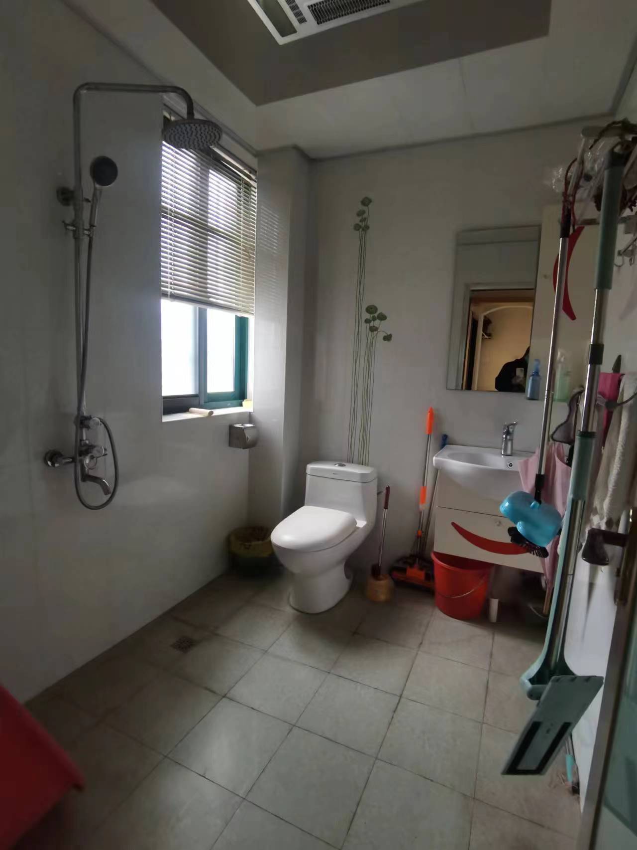 百合嘉园  3室2厅2卫    55.0万 百合嘉园  3室2厅2卫    55.0万室内图