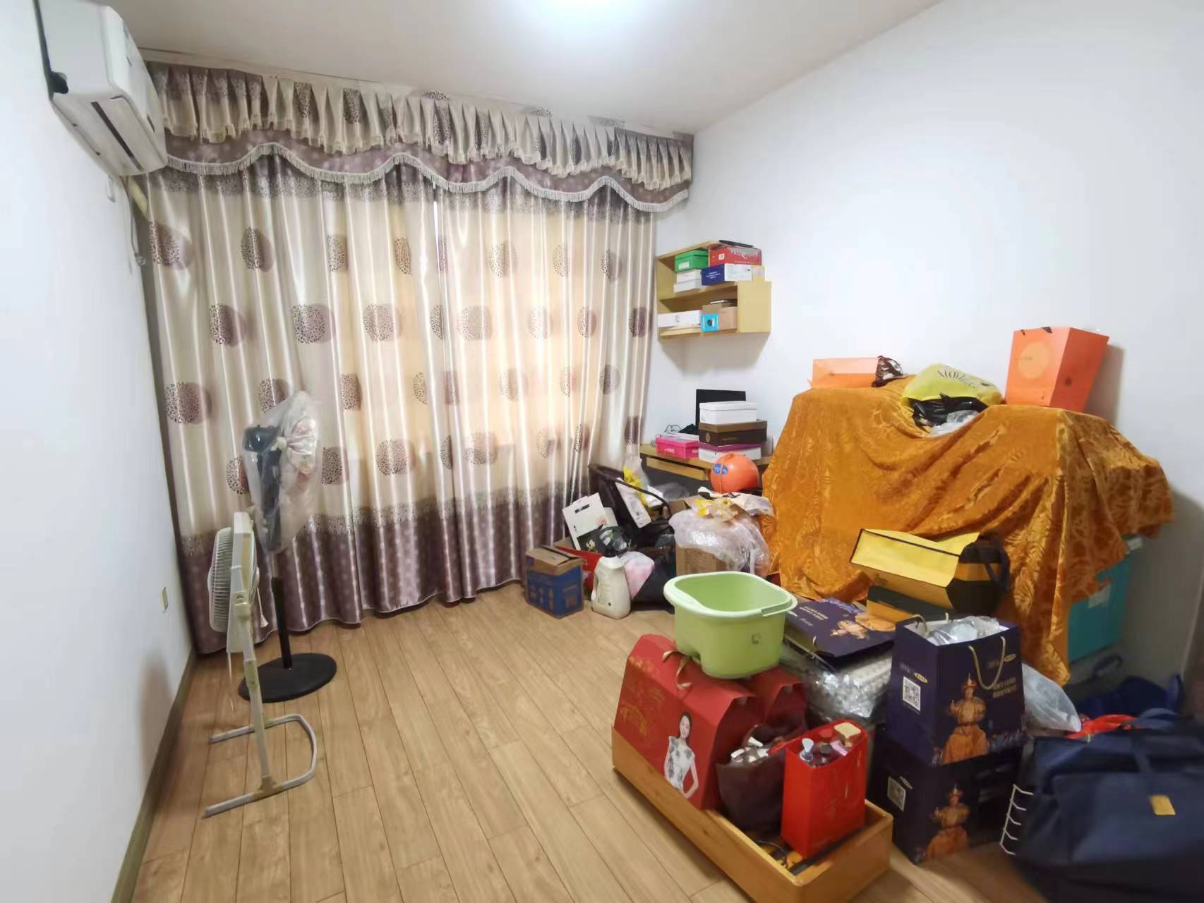 百合嘉园  3室2厅2卫    55.0万 百合嘉园  3室2厅2卫    55.0万室内图