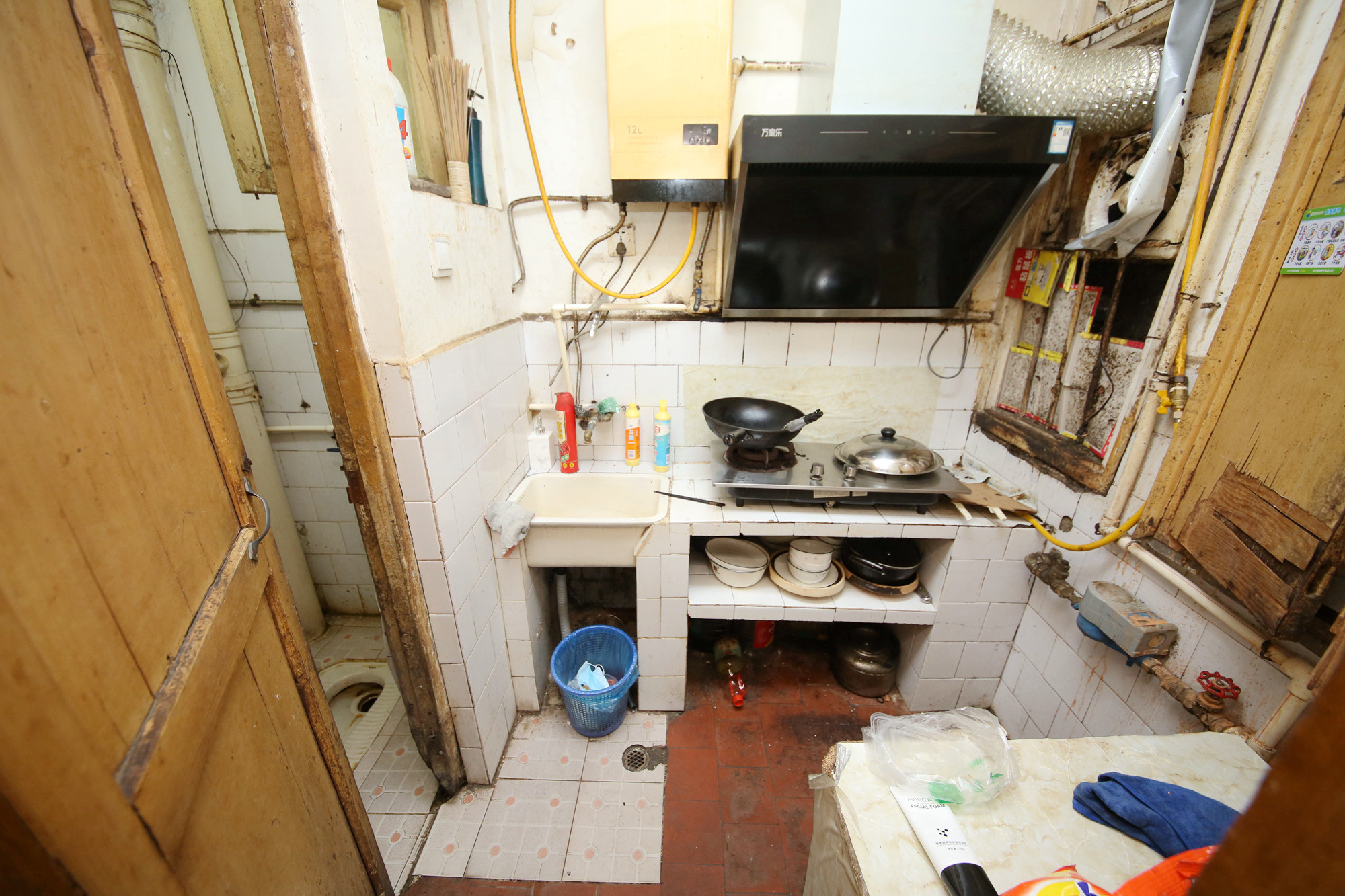 桐荫里社区  2室1厅1卫   48.00万厨房