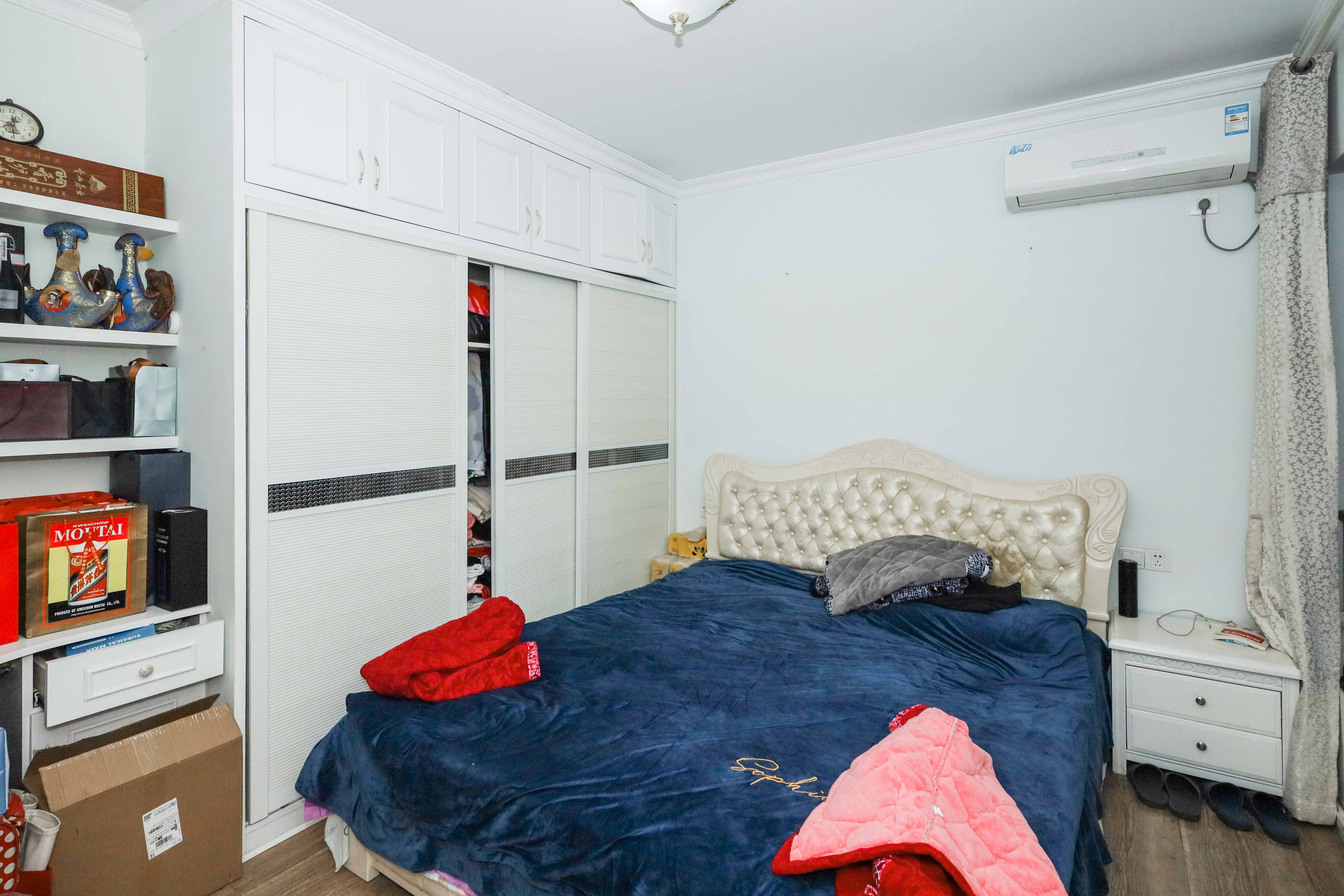 旭辉御府  3室2厅1卫    136.0万卧室