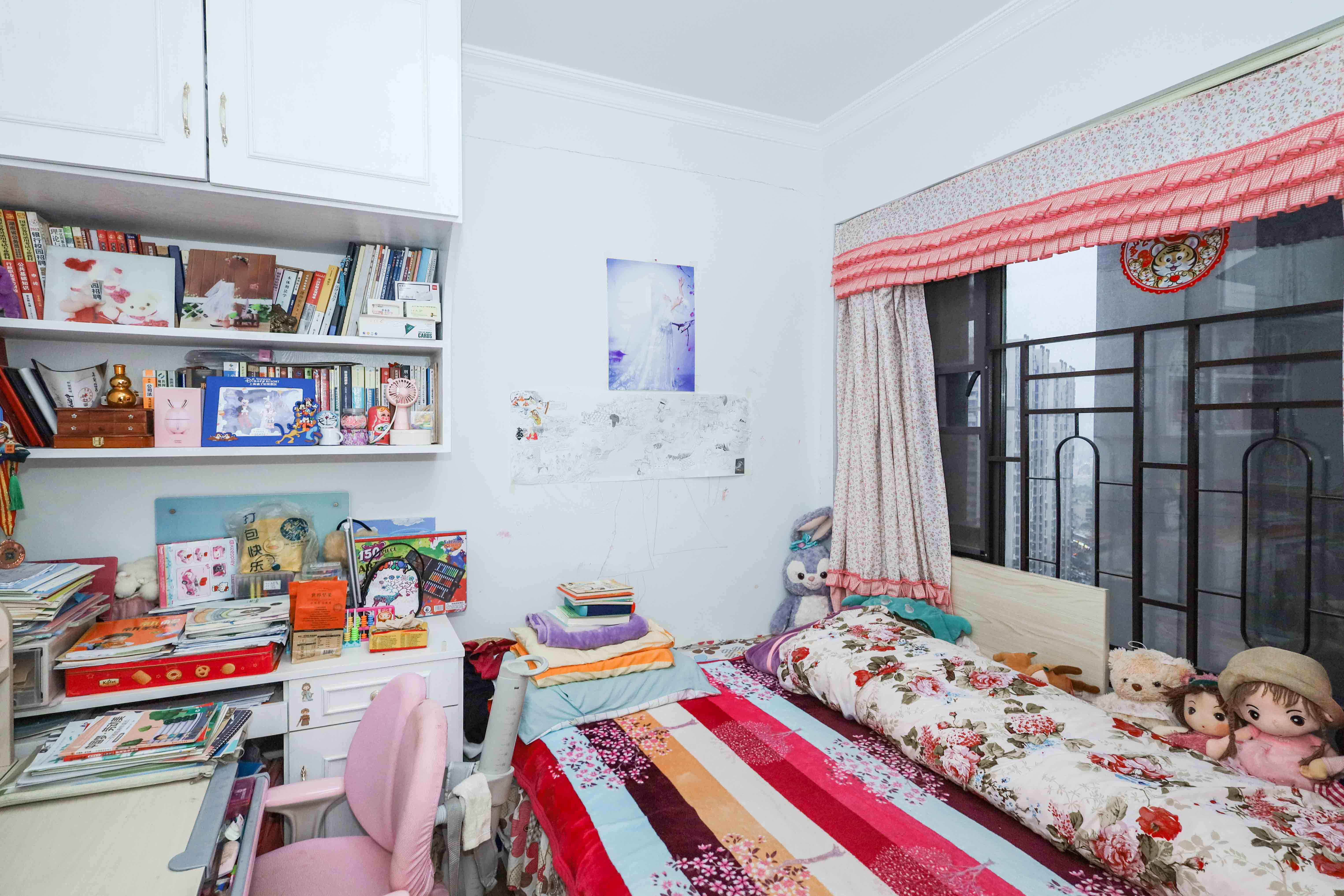 旭辉御府  3室2厅1卫    136.0万卧室