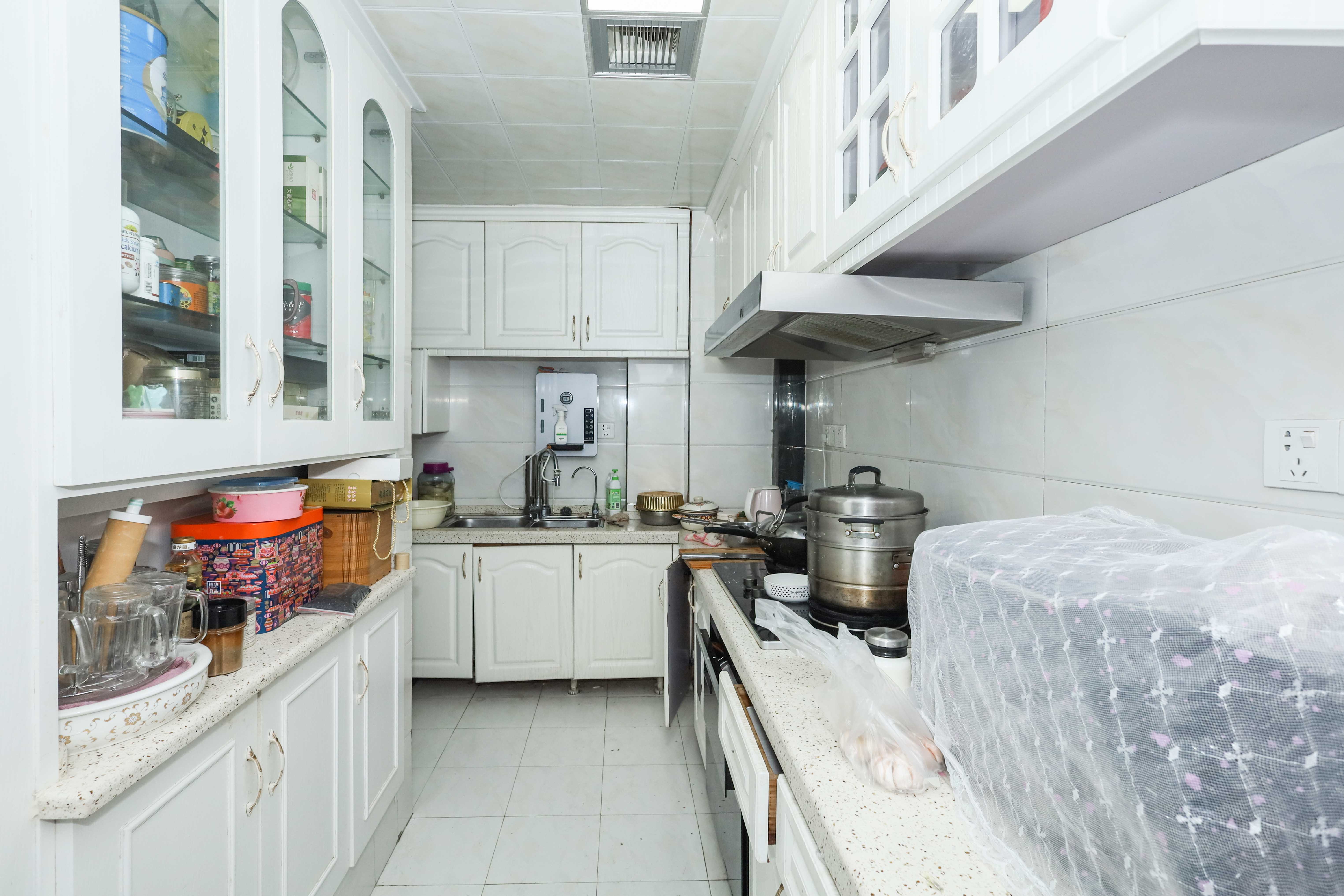 旭辉御府  3室2厅1卫    136.0万厨房