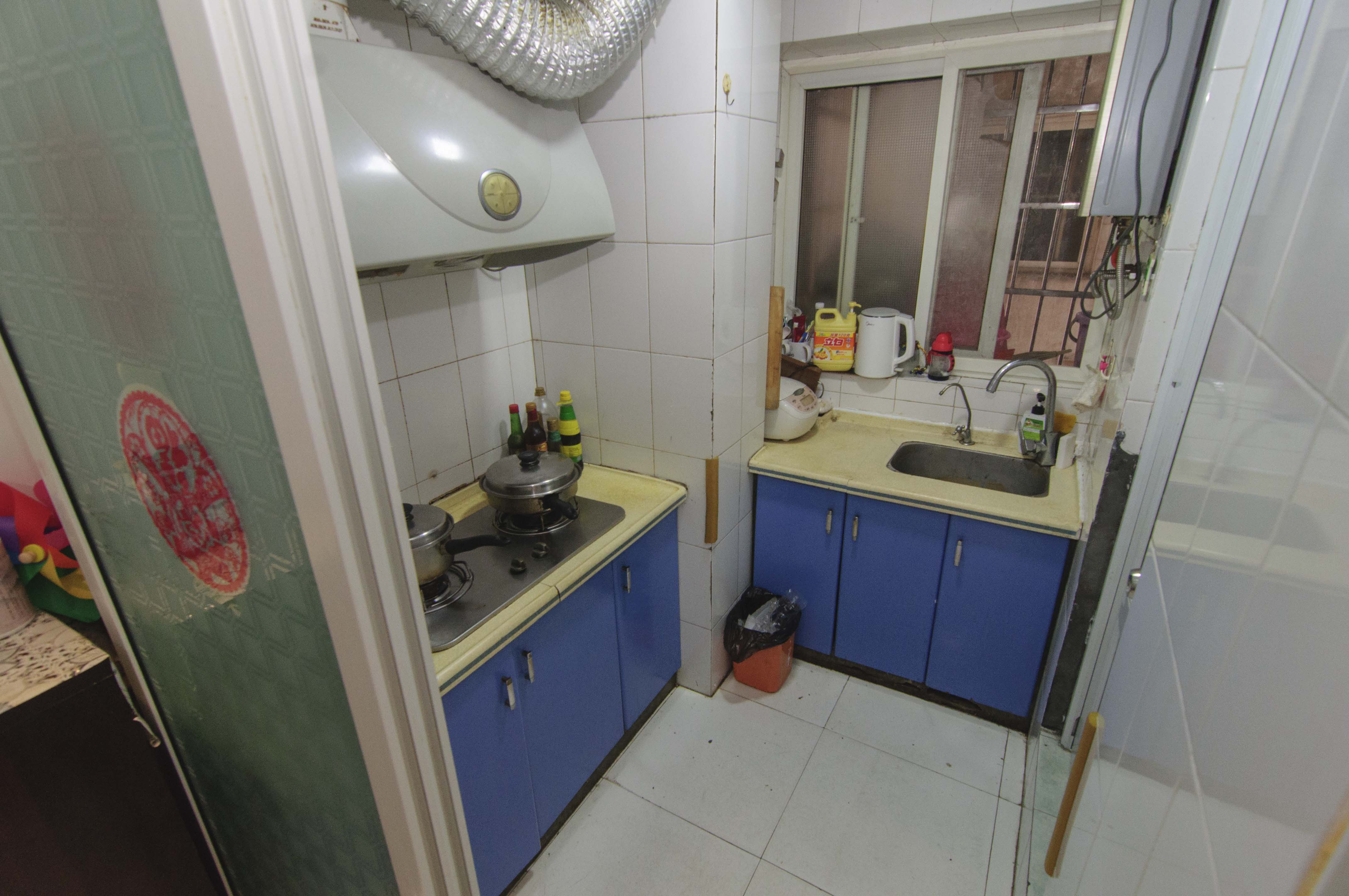 在水一方  1室1厅1卫    27.0万厨房