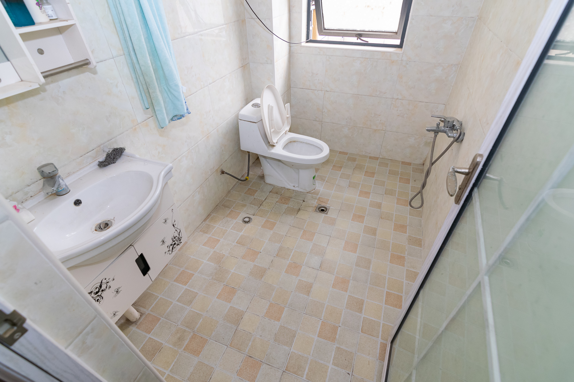 明发国际城 4室2厅2卫 106.0万 明发国际城 4室2厅2卫 106.0万卫生间