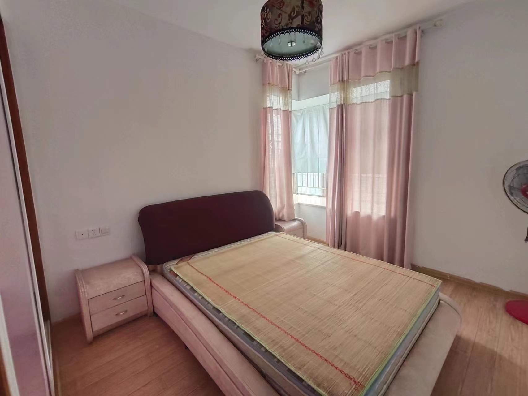 景秀名园  3室2厅1卫    38.0万 景秀名园  3室2厅1卫    38.0万室内图