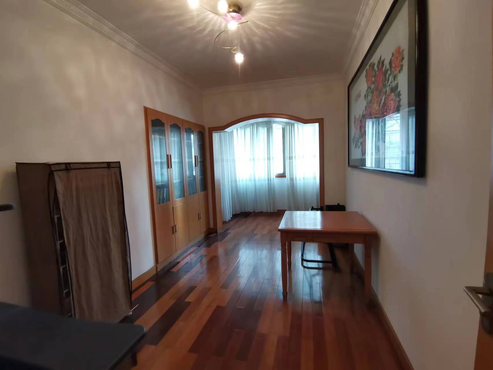 康华小区 4室2厅2卫 98.0万 康华小区 4室2厅2卫 98.0万室内图