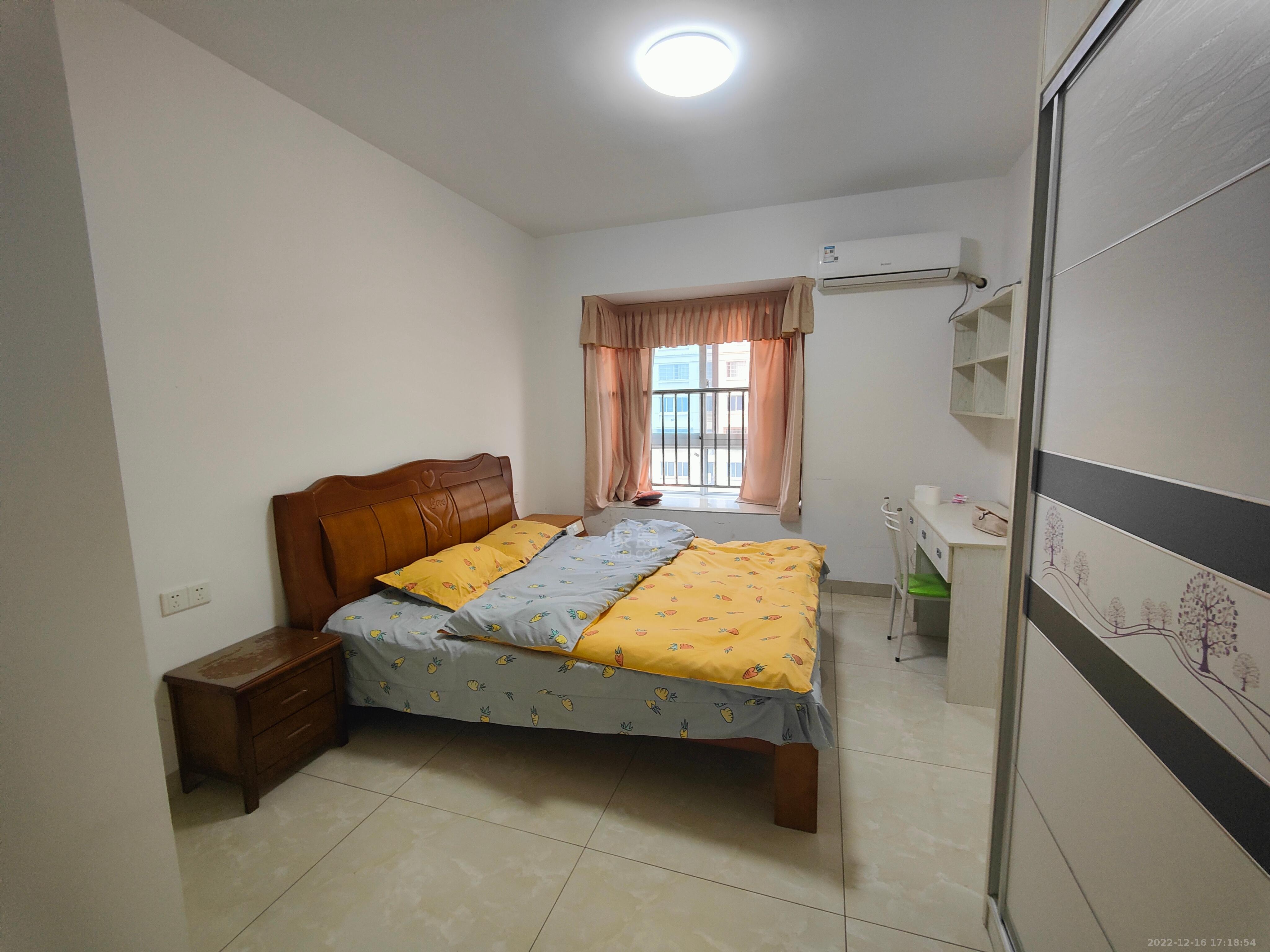 康馨佳园 3室2厅2卫 68.00万 康馨佳园 3室2厅2卫 68.00万室内图