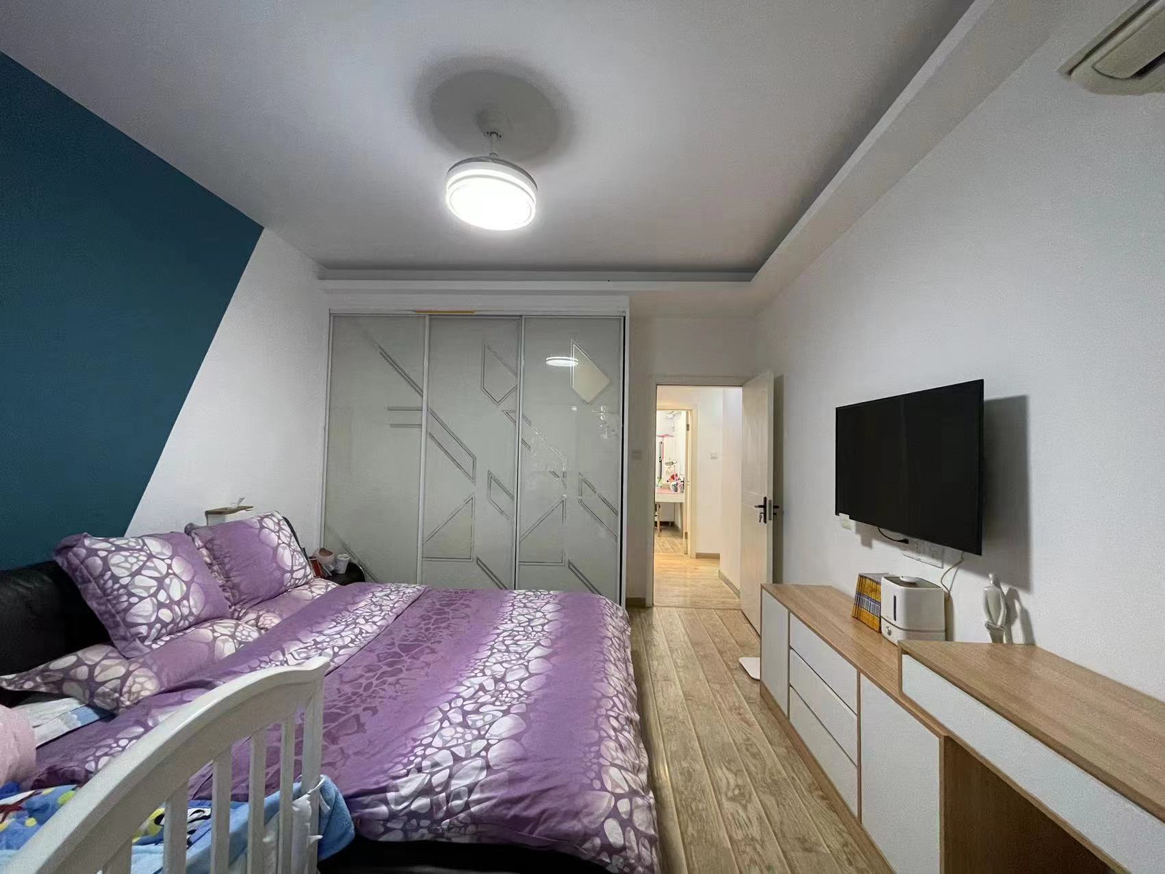 纳帕溪谷 3室2厅2卫 71.80万 纳帕溪谷 3室2厅2卫 71.80万客厅