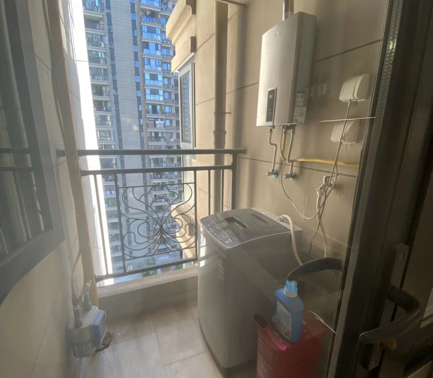 恒大华府 3室2厅1卫 85.0万 恒大华府 3室2厅1卫 85.0万室内图