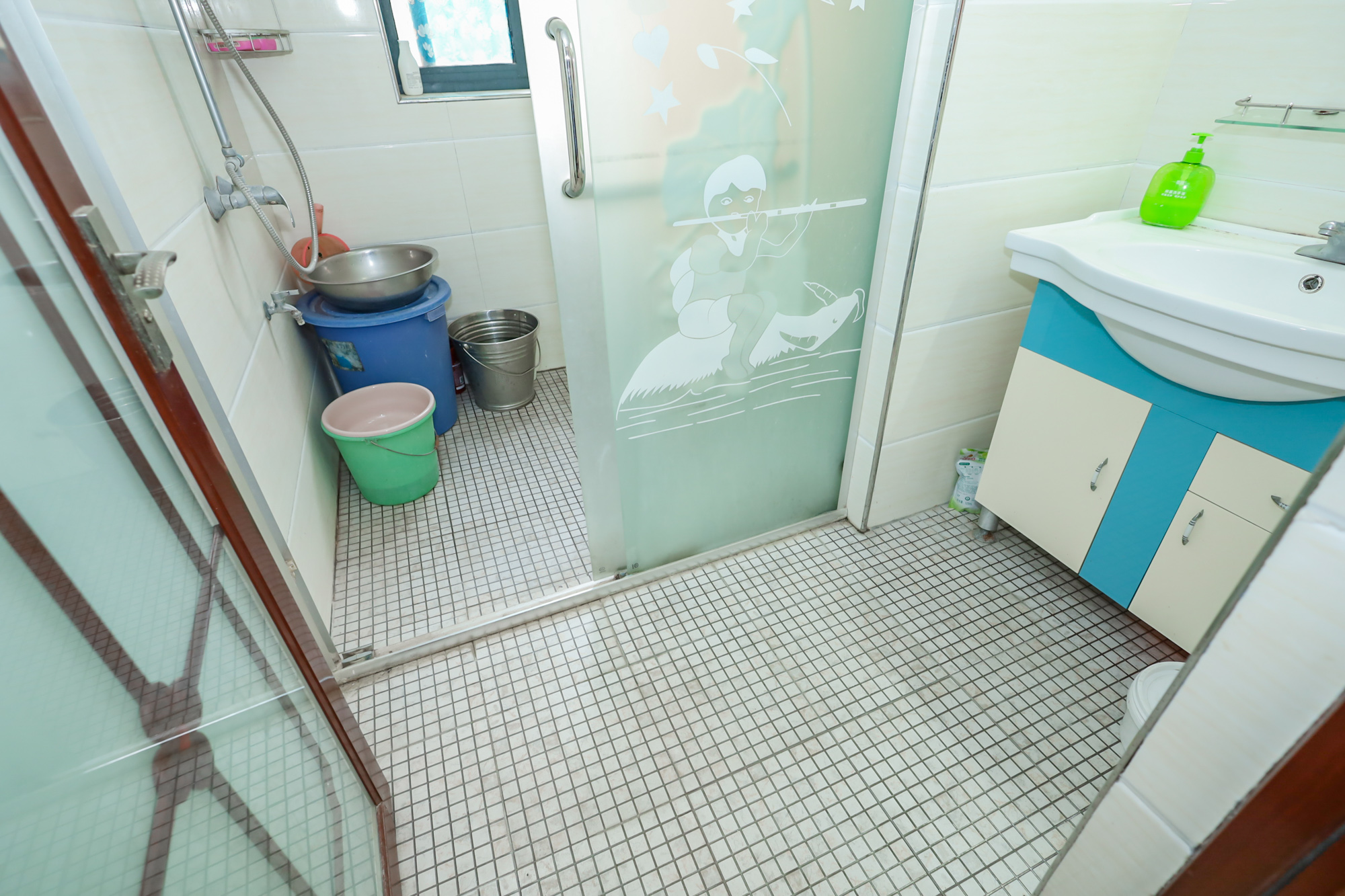 诚兴园 3室2厅2卫 102.0万 诚兴园 3室2厅2卫 102.0万卫生间