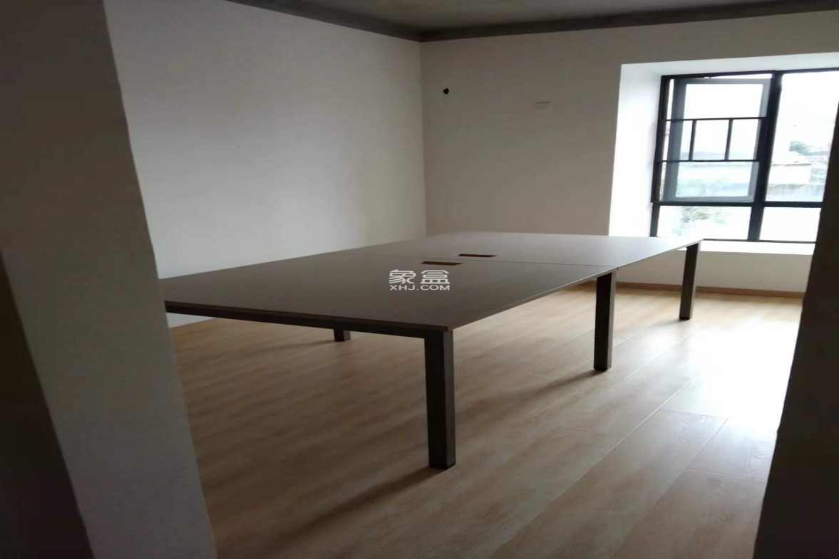 红旗北路散盘 3室2厅1卫 76.0万 红旗北路散盘 3室2厅1卫 76.0万室内图