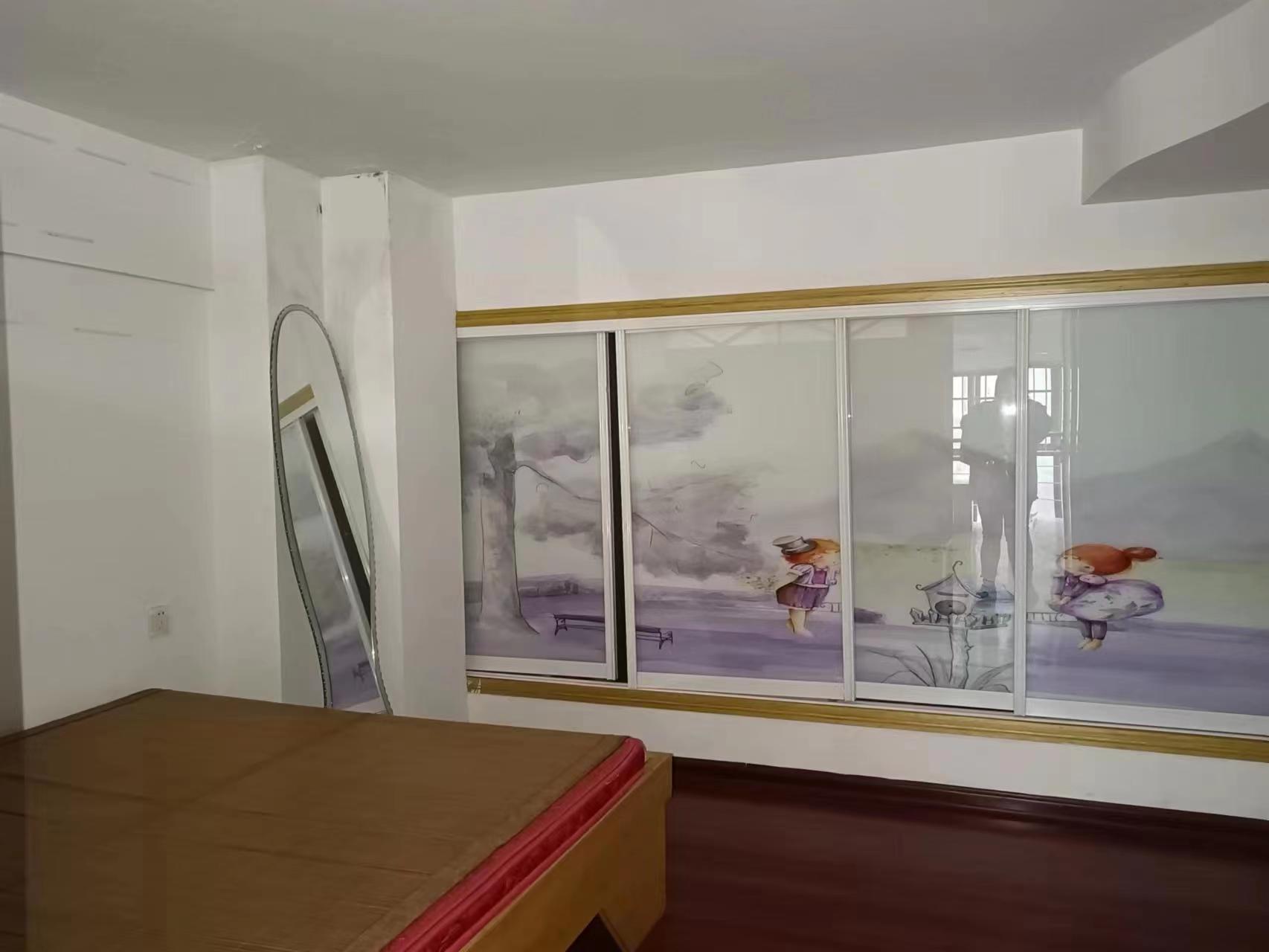 龙泰上品 1室1厅1卫 1200.0元/月 龙泰上品 1室1厅1卫 1200.0元/月室内图