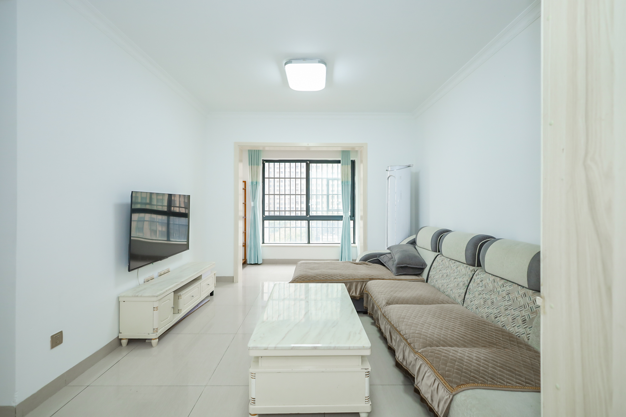 天麓尚层  3室2厅1卫    65.0万 天麓尚层  3室2厅1卫    65.0万