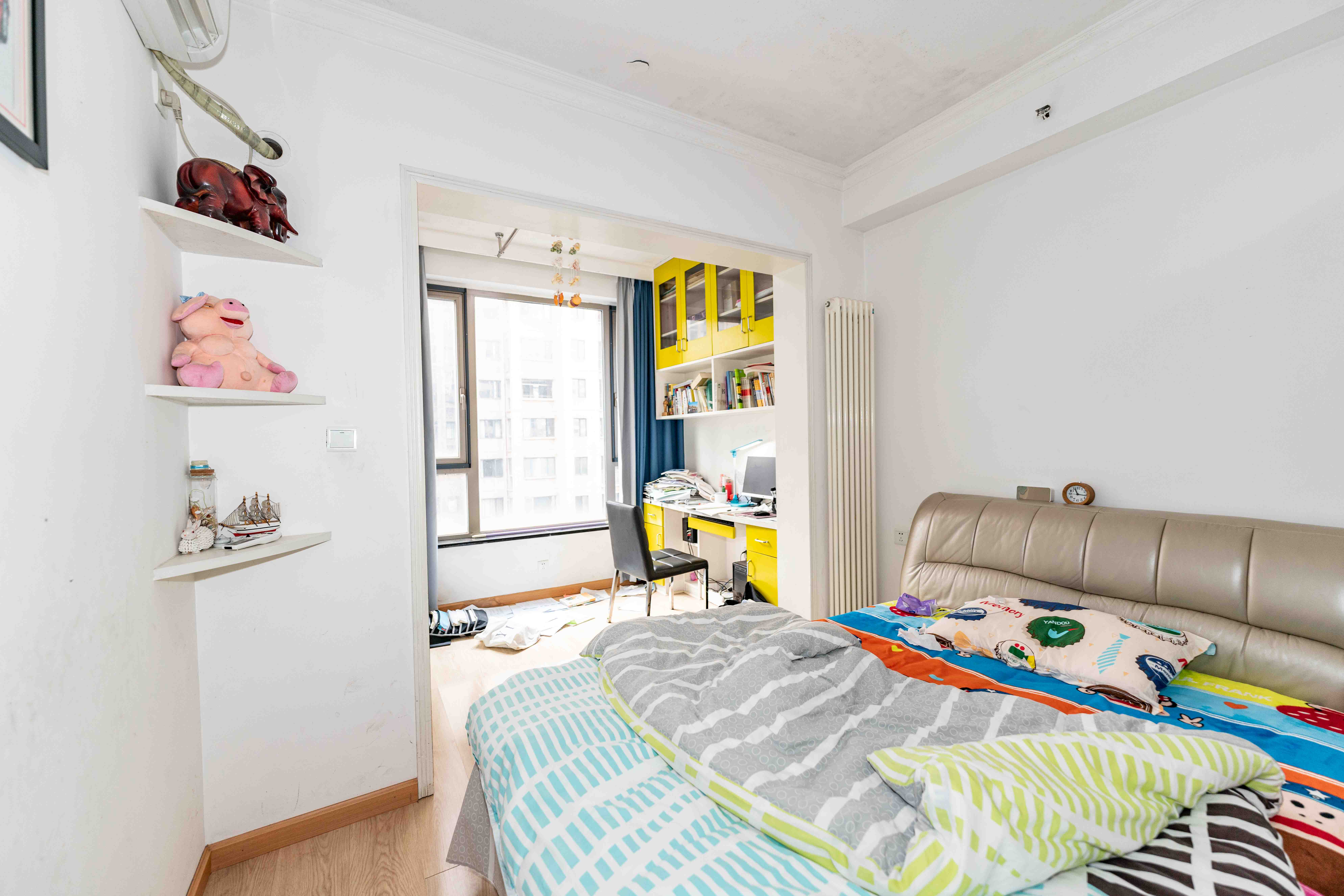 怡海星城  2室1厅1卫    43.5万卧室