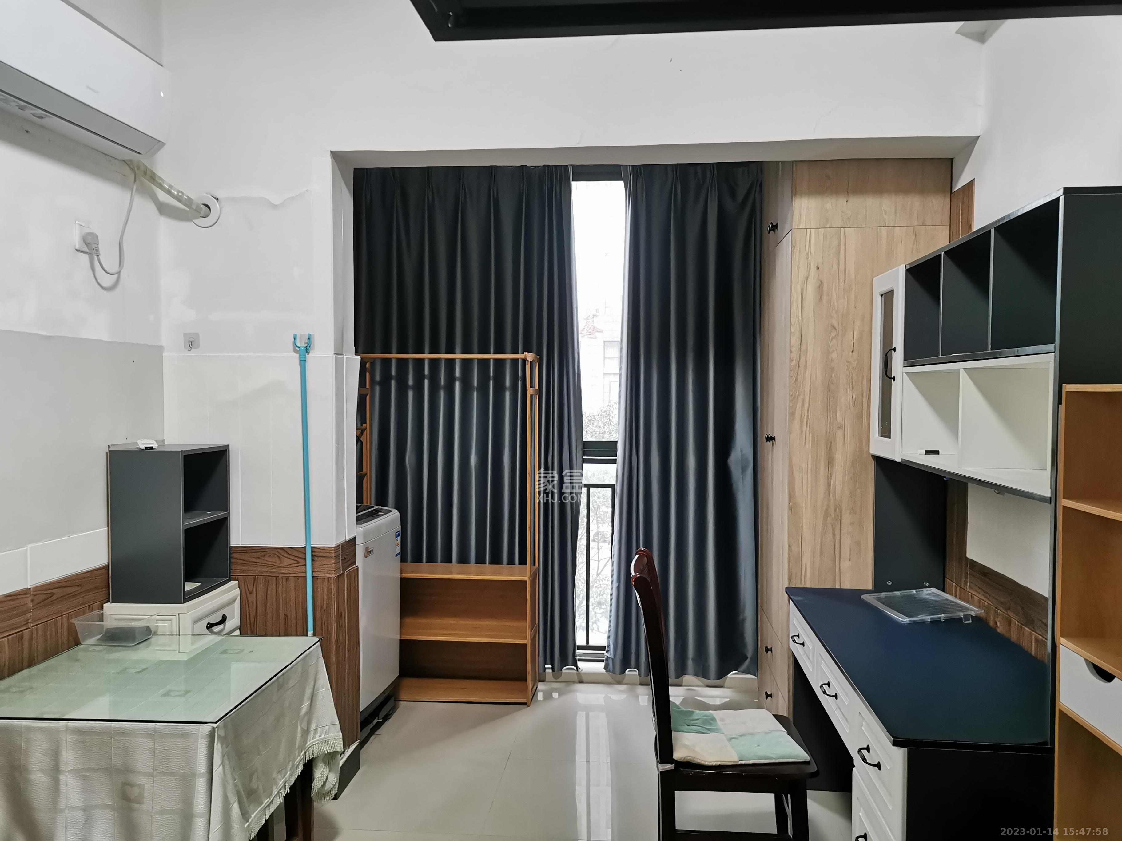 天城湖光山色 2室1厅1卫 1300.0元/月 天城湖光山色 2室1厅1卫 1300.0元/月室内图