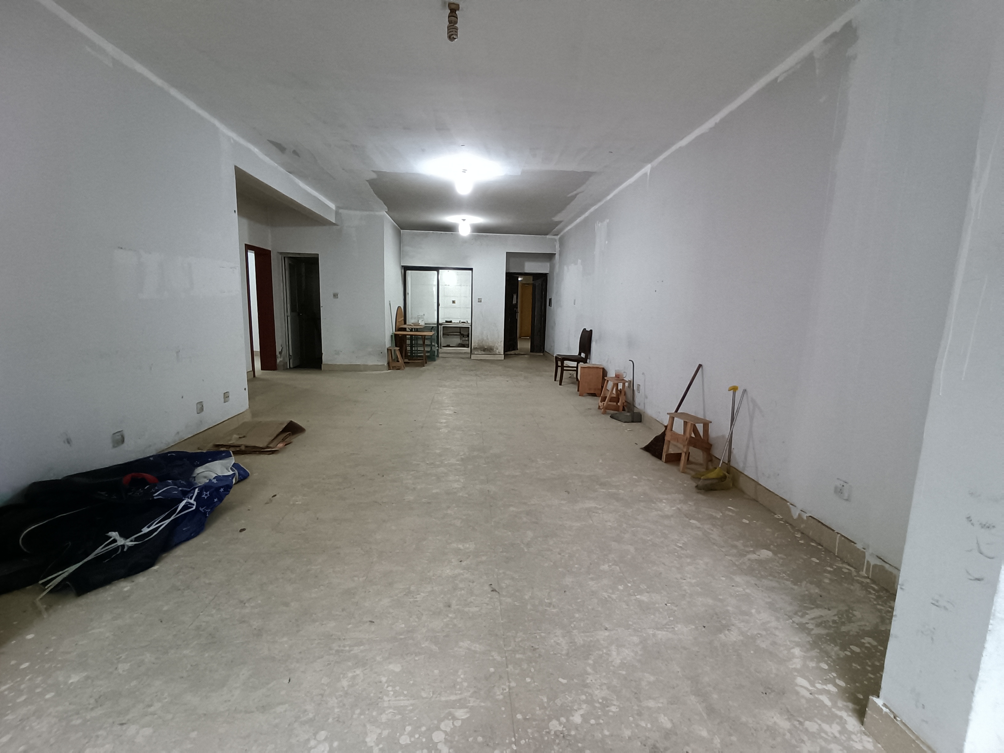 流金岁月-华晨国际 3室2厅2卫 89.8万 流金岁月-华晨国际 3室2厅2卫 89.8万室内图