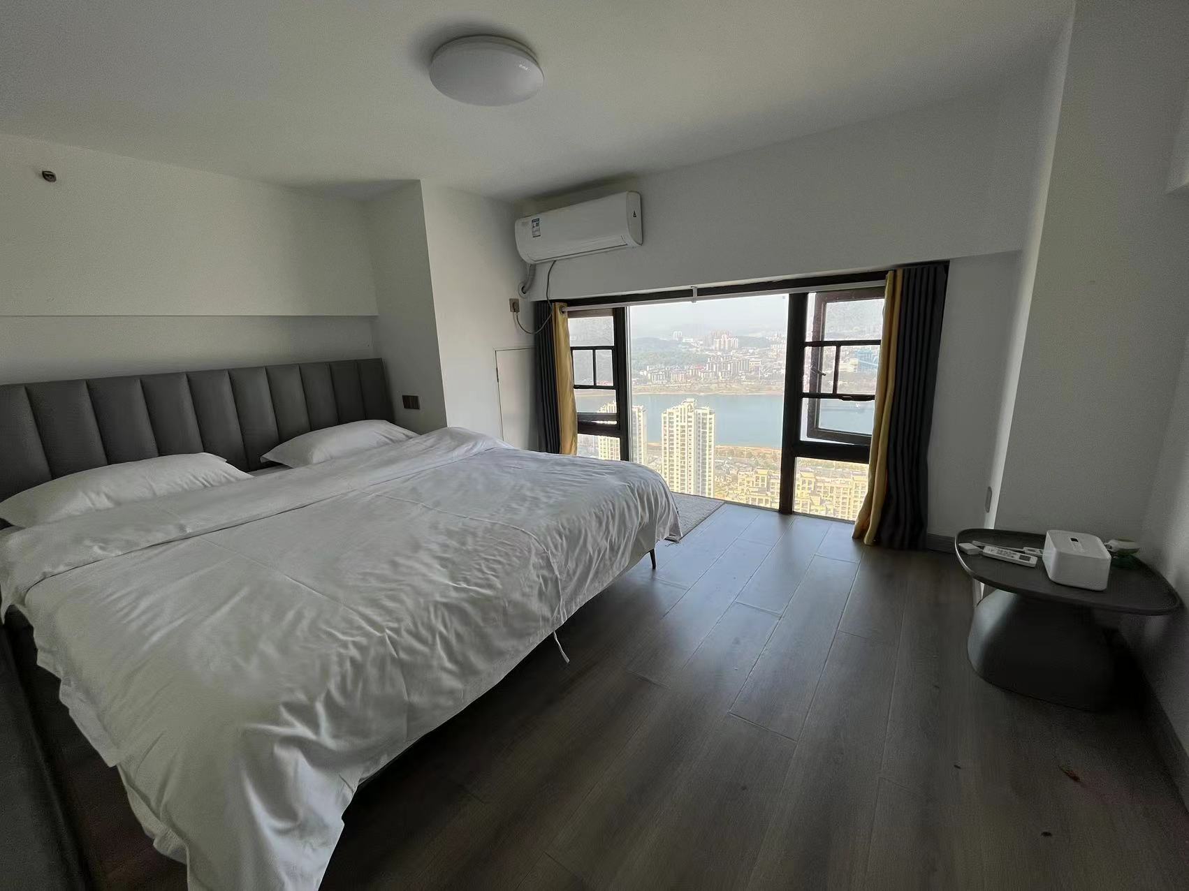 朗廷览江  2室1厅1卫    49.0万 朗廷览江  2室1厅1卫    49.0万室内图