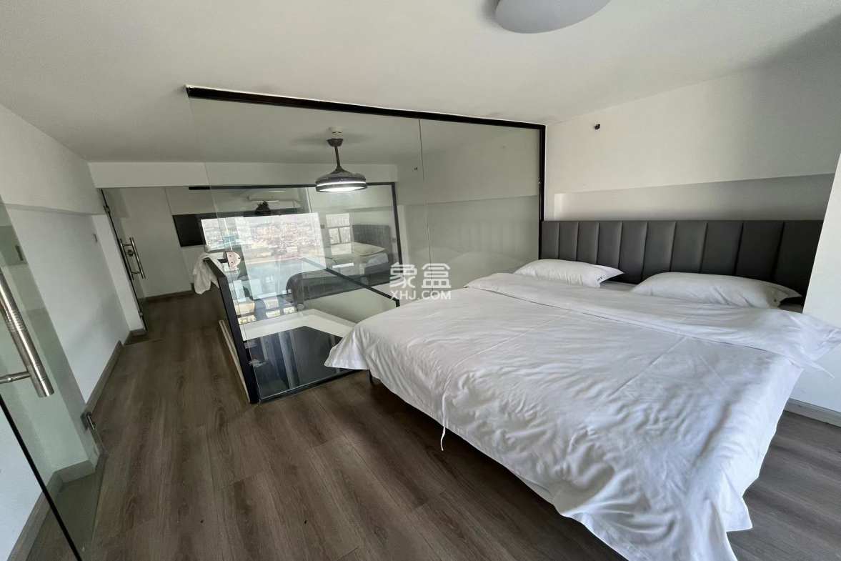 朗廷览江  2室1厅1卫    49.0万 朗廷览江  2室1厅1卫    49.0万室内图