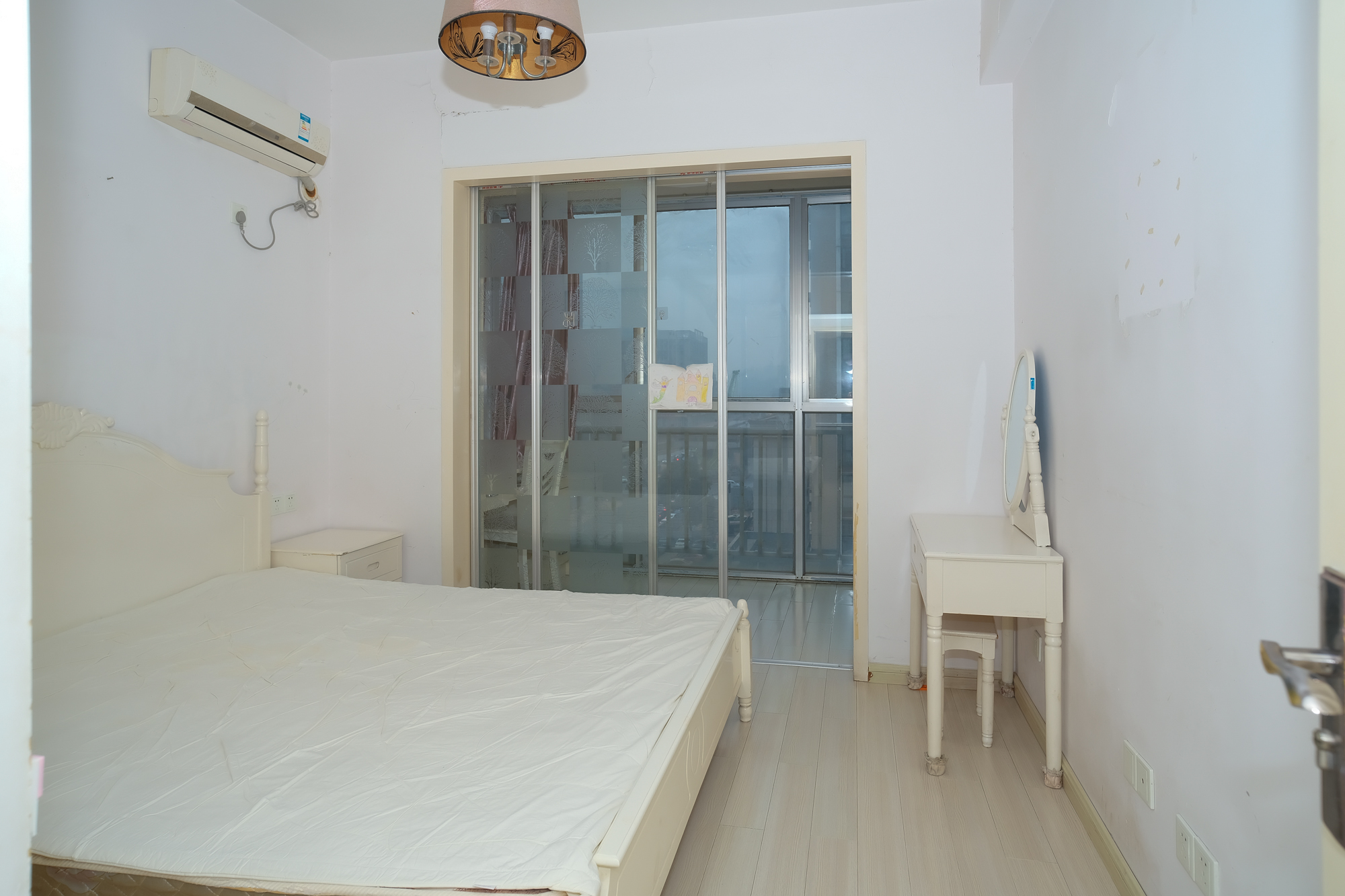 山水湾 2室2厅1卫 70.0万 山水湾 2室2厅1卫 70.0万卧室