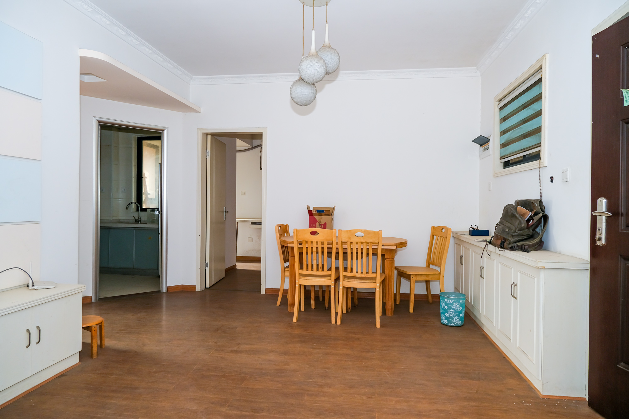 三一街区 3室2厅1卫 75.72万 三一街区 3室2厅1卫 75.72万客厅