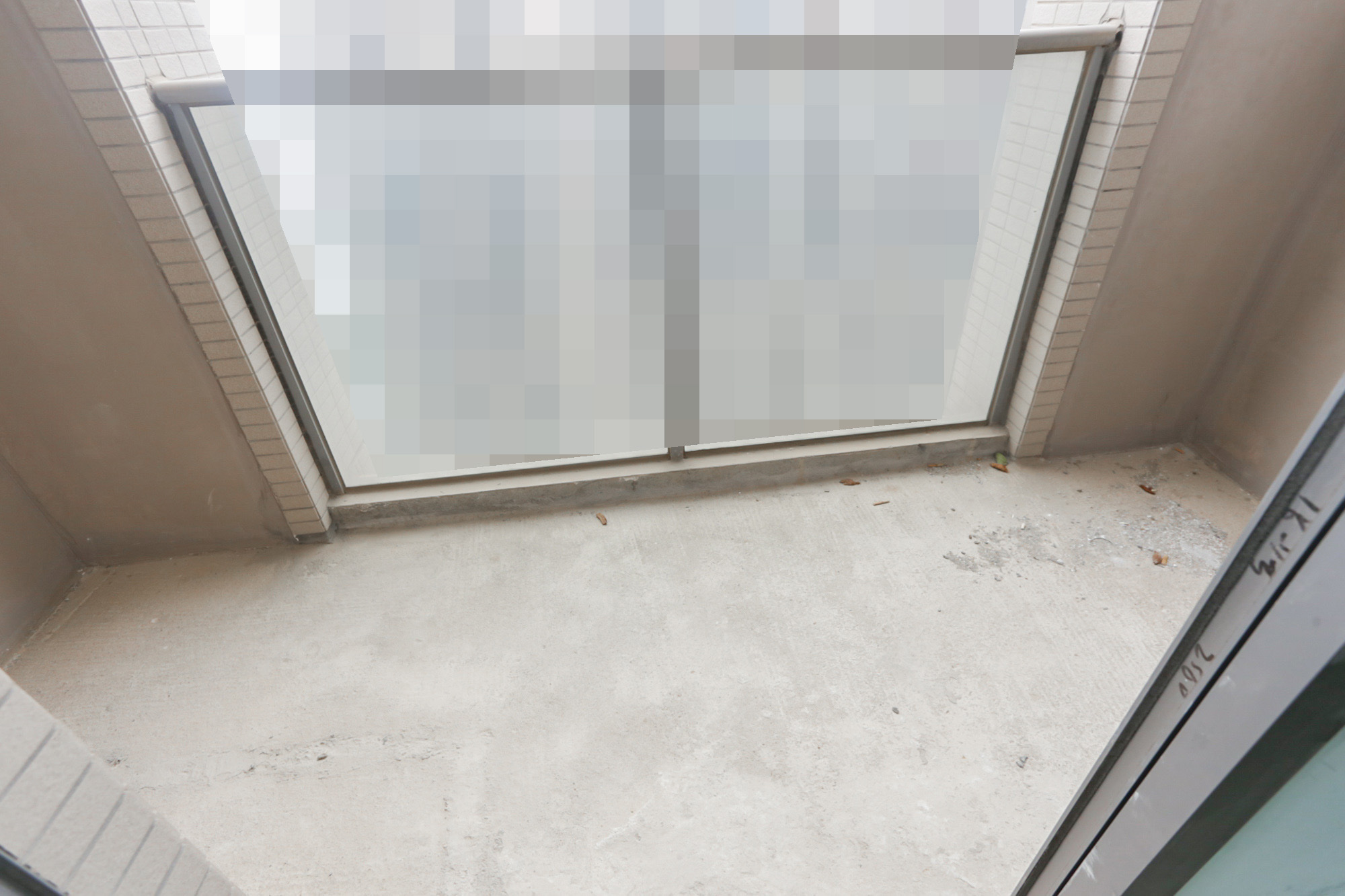 八方小区B区  3室2厅1卫   519.30万阳台