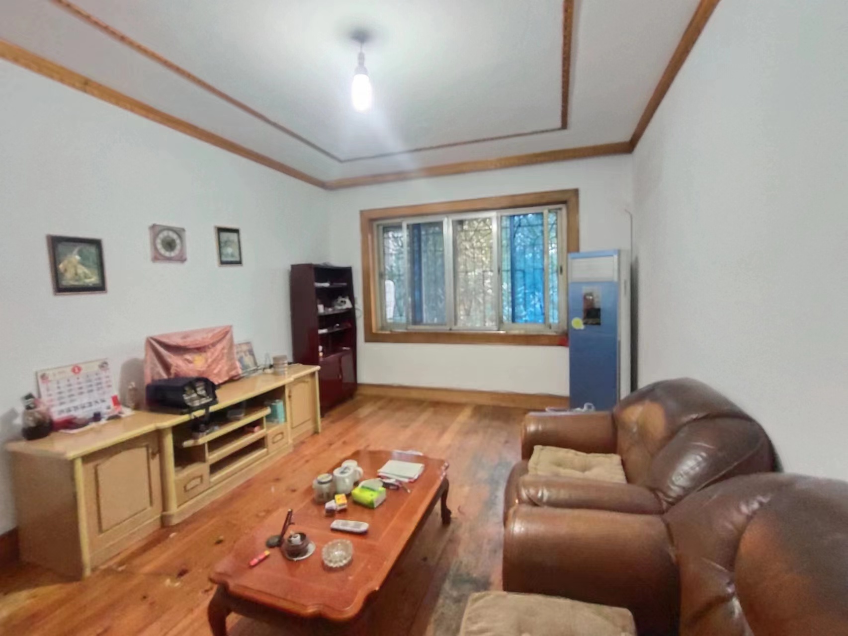 杉木塘生活区  3室1厅1卫    39.0万 杉木塘生活区  3室1厅1卫    39.0万室内图