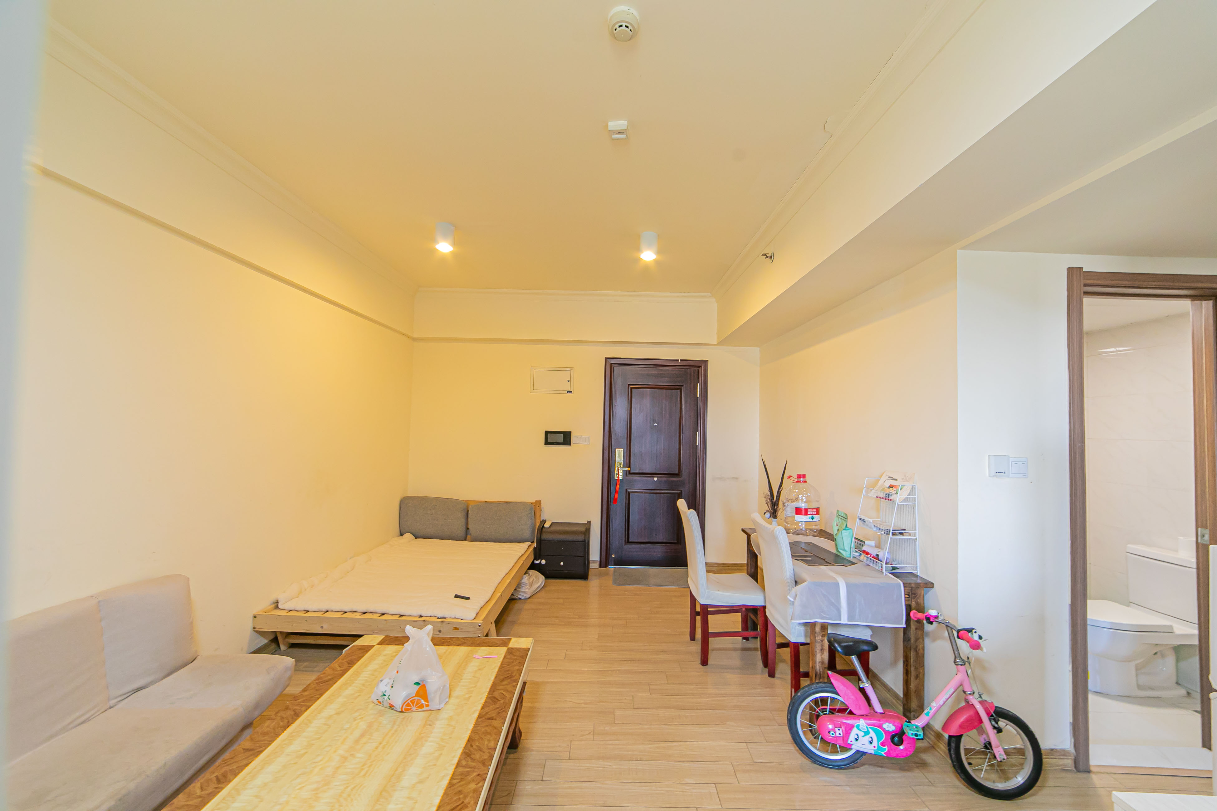 碧桂园威尼斯城 1室1厅1卫 35.8万 碧桂园威尼斯城 1室1厅1卫 35.8万客厅