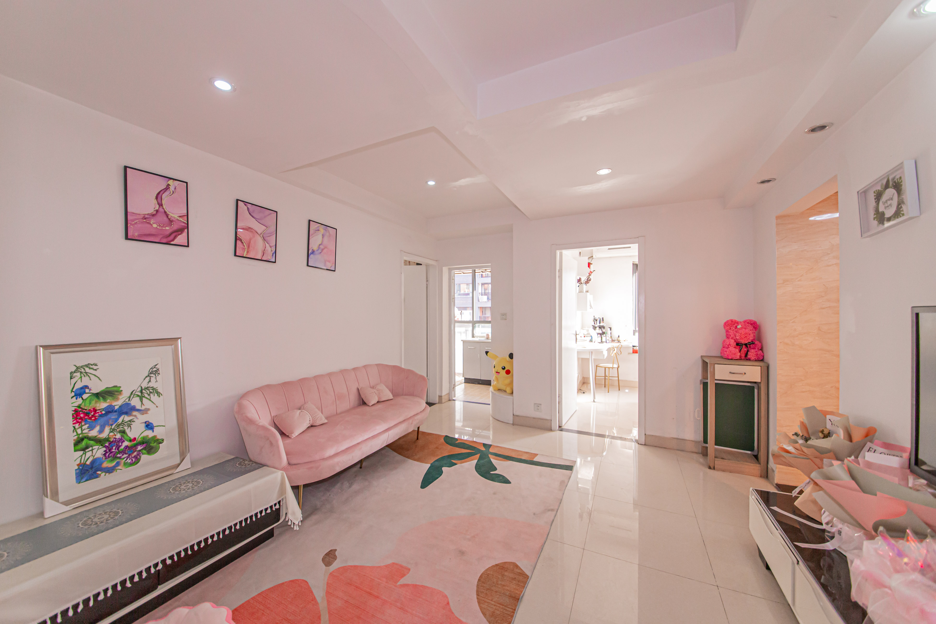 中信文化广场(中信新城二期) 2室1厅1卫 39.00万 中信文化广场(中信新城二期) 2室1厅1卫 39.00万客厅