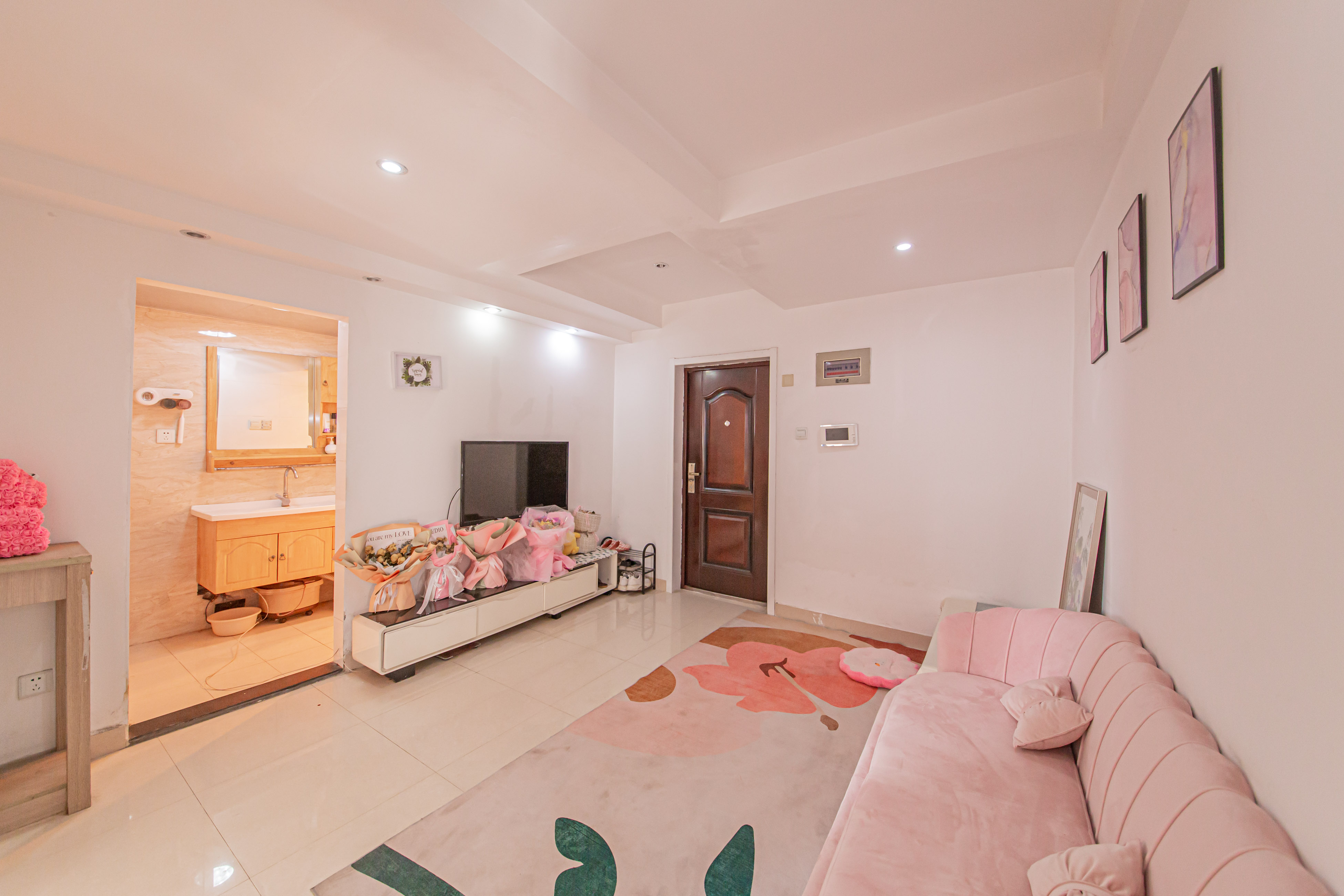 中信文化广场(中信新城二期) 2室1厅1卫 39.00万 中信文化广场(中信新城二期) 2室1厅1卫 39.00万客厅