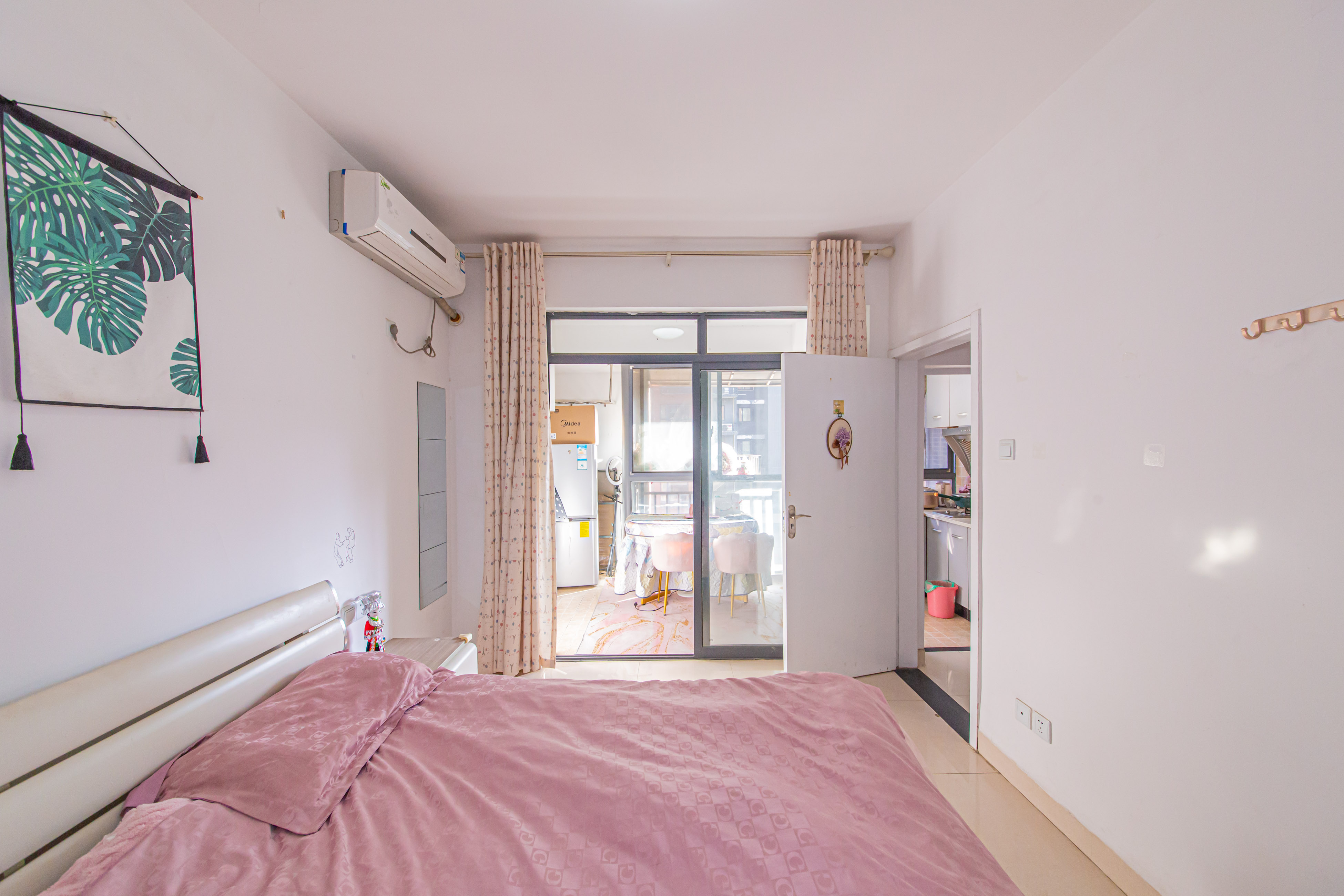 中信文化广场(中信新城二期) 2室1厅1卫 39.00万 中信文化广场(中信新城二期) 2室1厅1卫 39.00万卧室