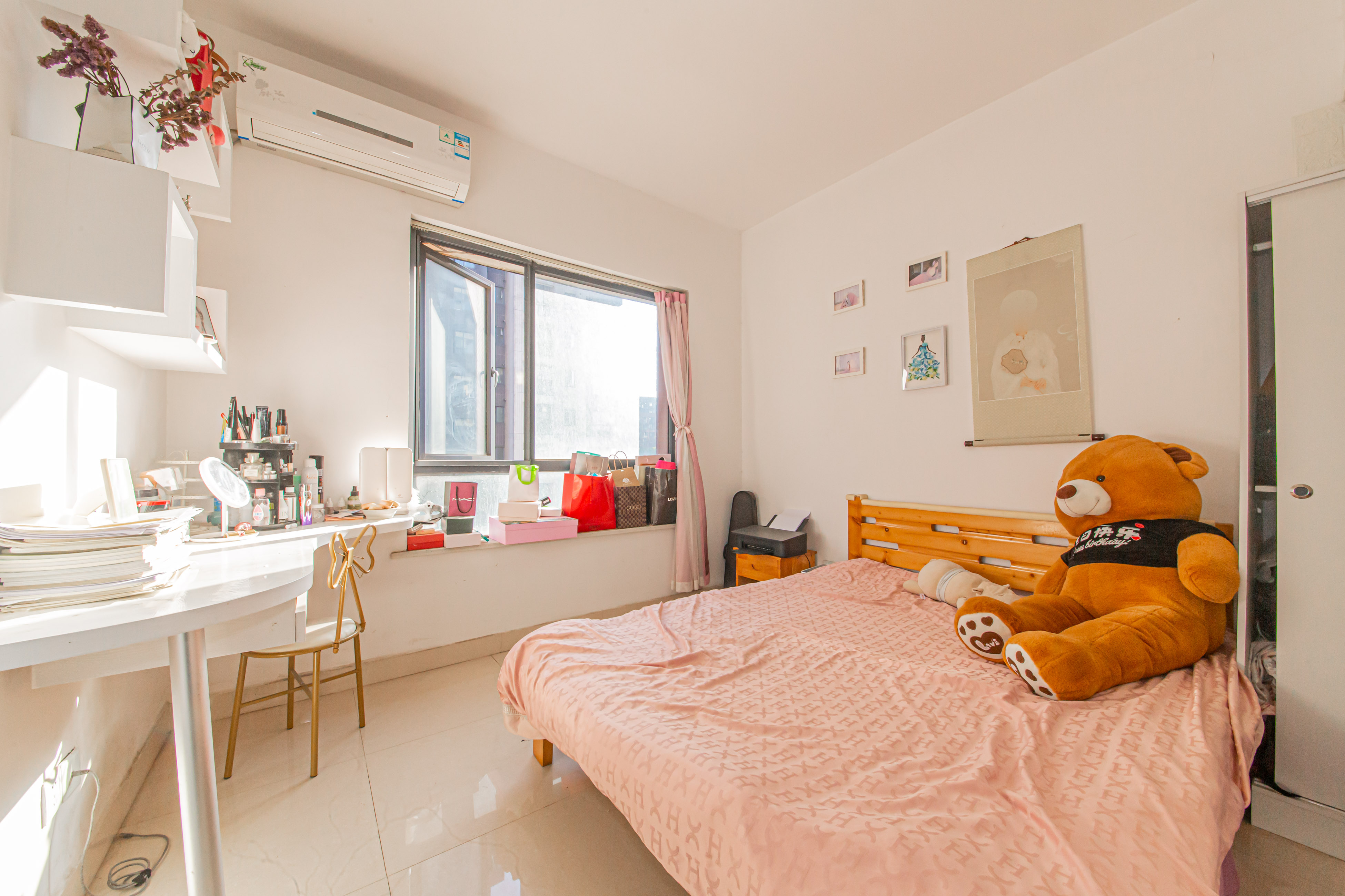 中信文化广场(中信新城二期) 2室1厅1卫 39.00万 中信文化广场(中信新城二期) 2室1厅1卫 39.00万卧室