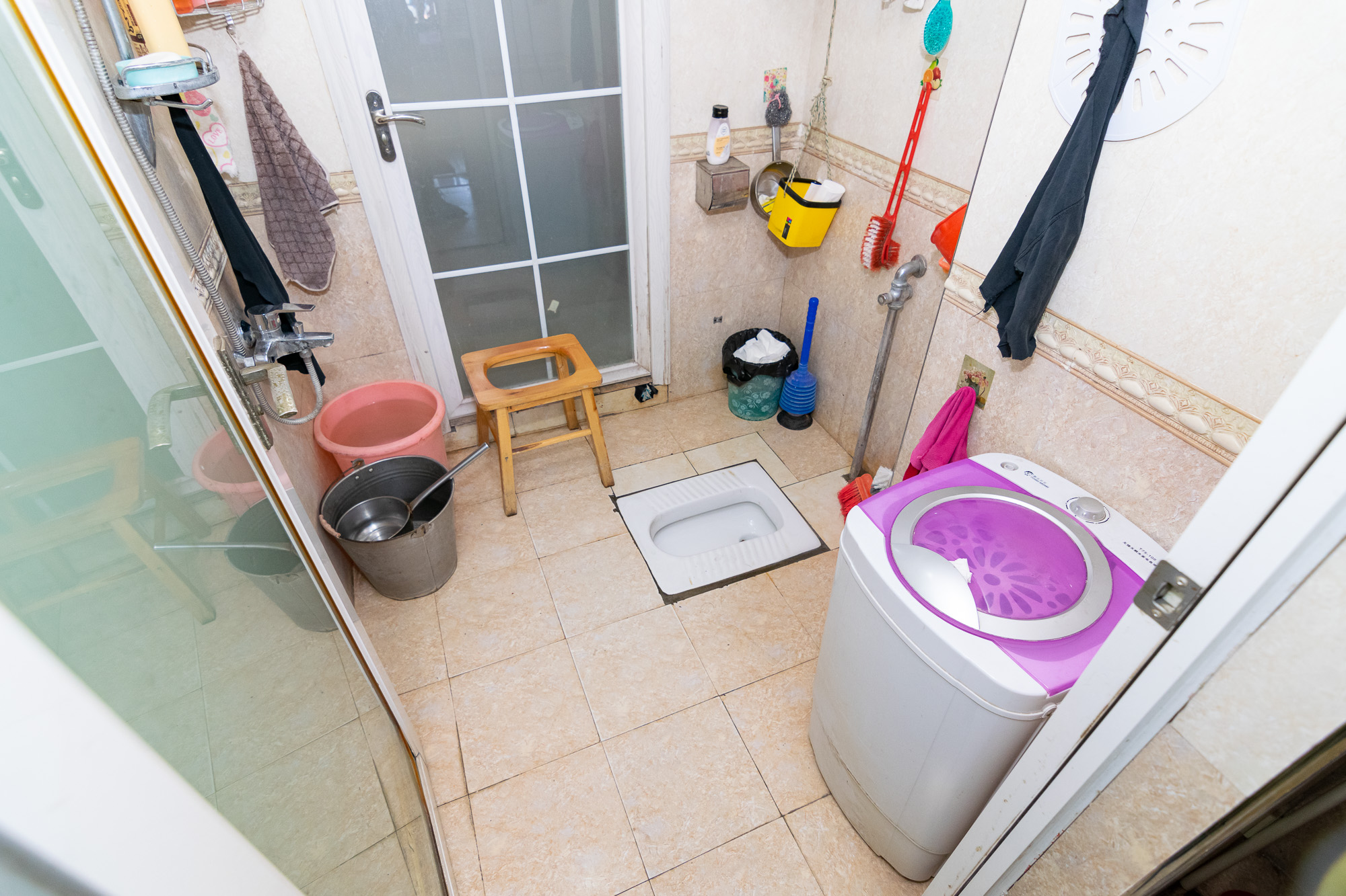 双盈卧龙湾  4室2厅1卫    92.0万 双盈卧龙湾  4室2厅1卫    92.0万卫生间