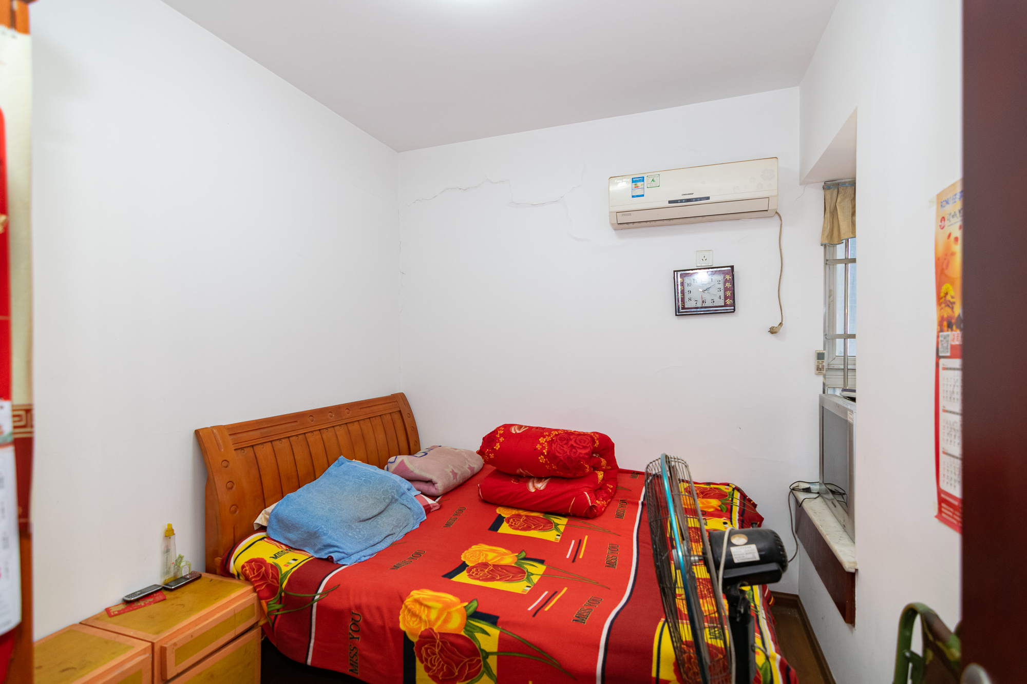 双盈卧龙湾  4室2厅1卫    92.0万 双盈卧龙湾  4室2厅1卫    92.0万卧室