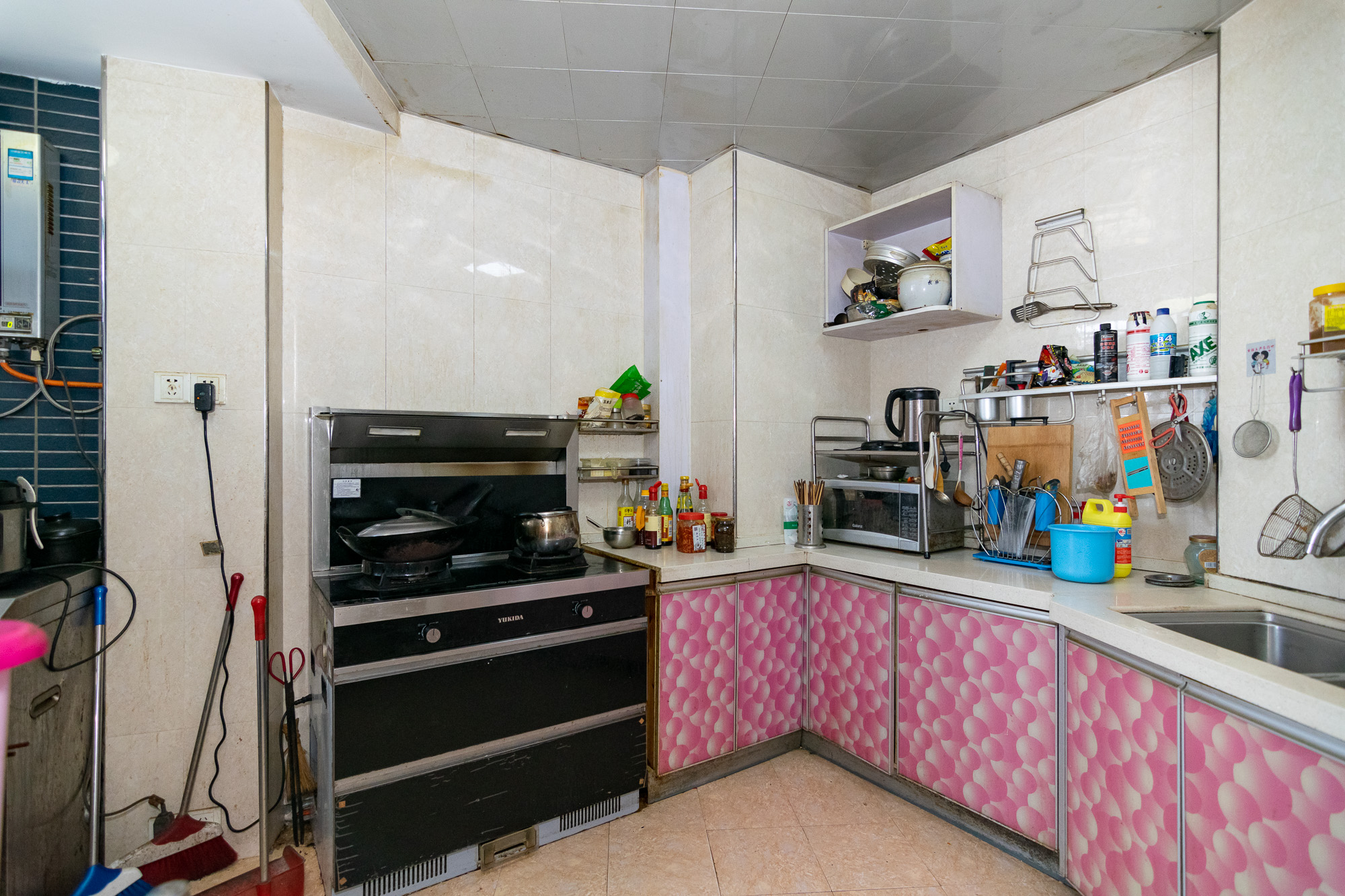 双盈卧龙湾  4室2厅1卫    92.0万 双盈卧龙湾  4室2厅1卫    92.0万厨房