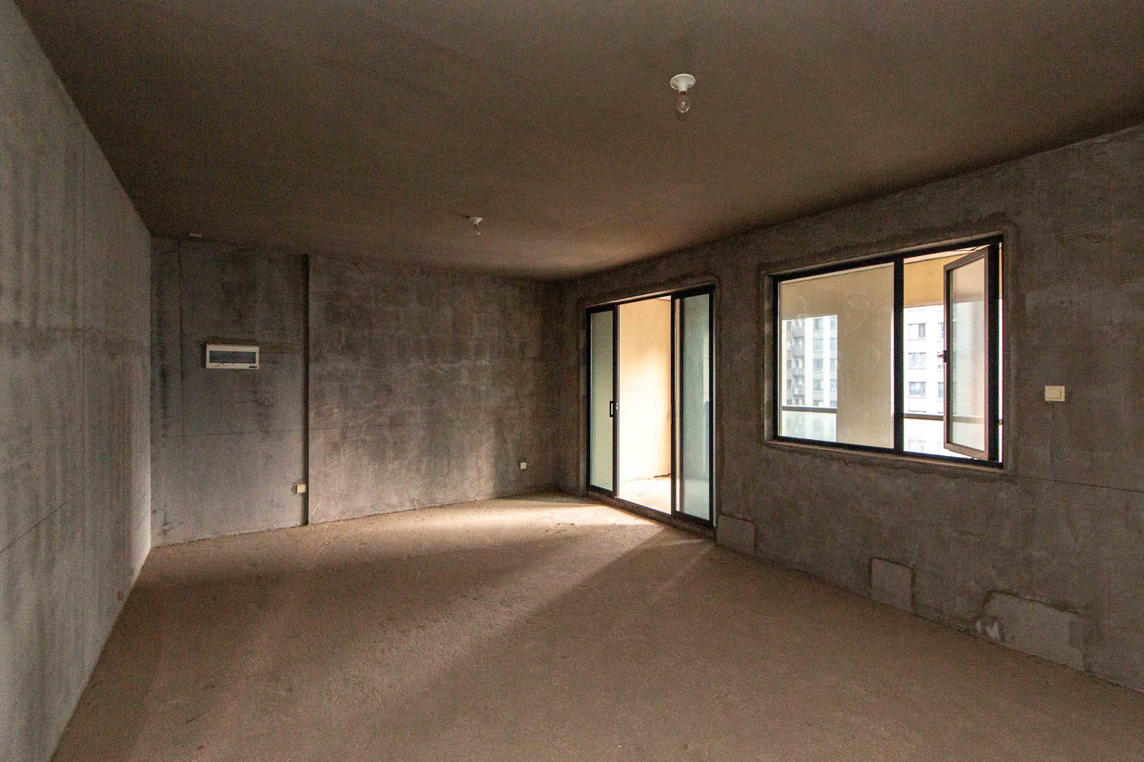 清溪川九号  3室2厅2卫    215.8万 清溪川九号  3室2厅2卫    215.8万客厅