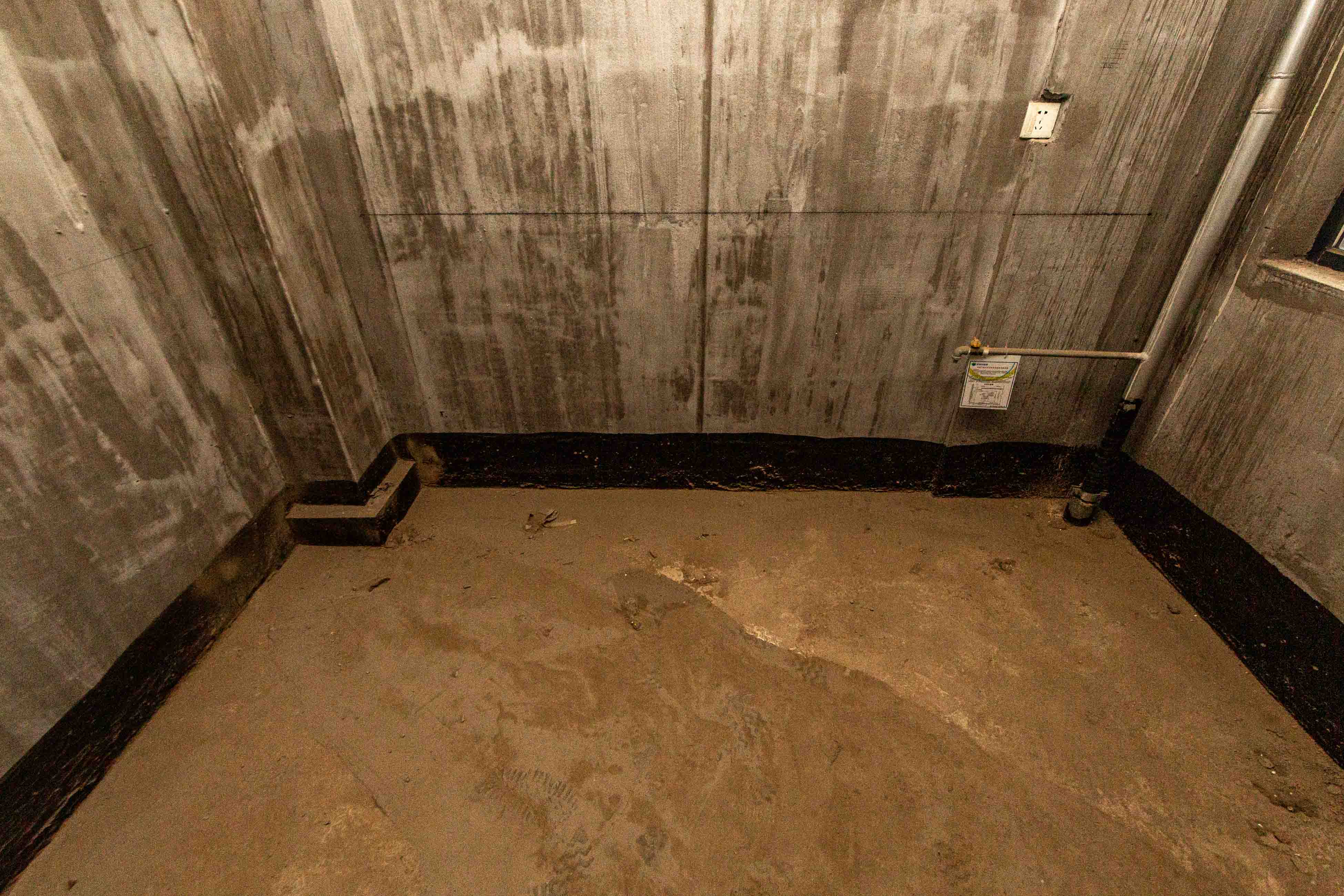 清溪川九号  3室2厅2卫    215.8万 清溪川九号  3室2厅2卫    215.8万厨房