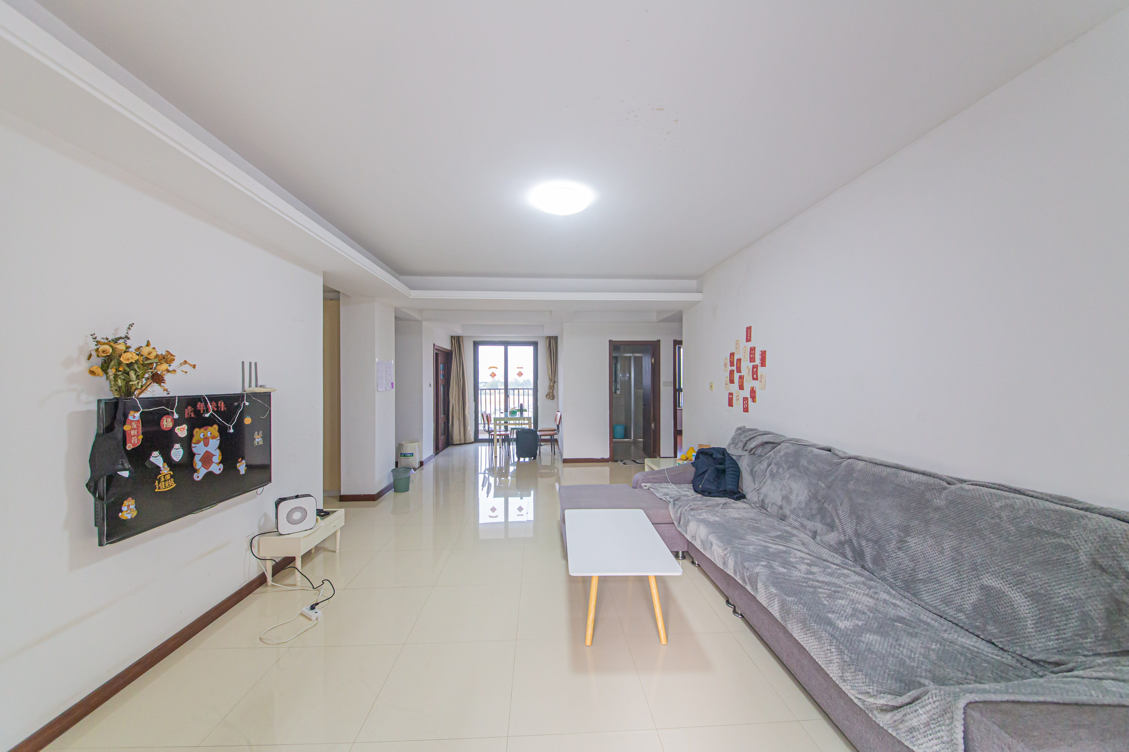 绿地公馆(绿地名邸)  3室2厅2卫    162.0万 绿地公馆(绿地名邸)  3室2厅2卫    162.0万客厅