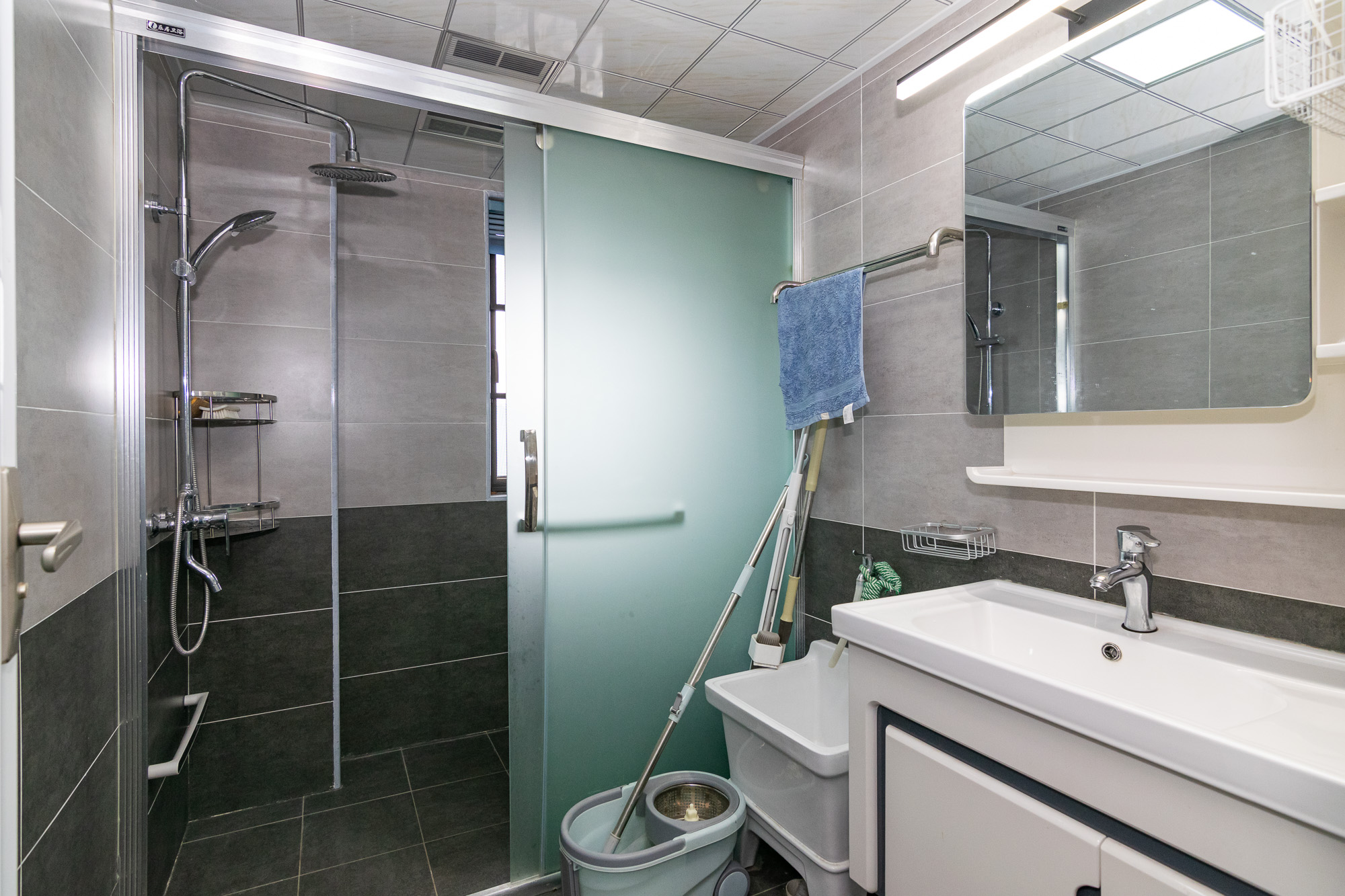 龙湖湘风原著(龙湖湘风星城) 4室2厅2卫 120.0万 龙湖湘风原著(龙湖湘风星城) 4室2厅2卫 120.0万卫生间