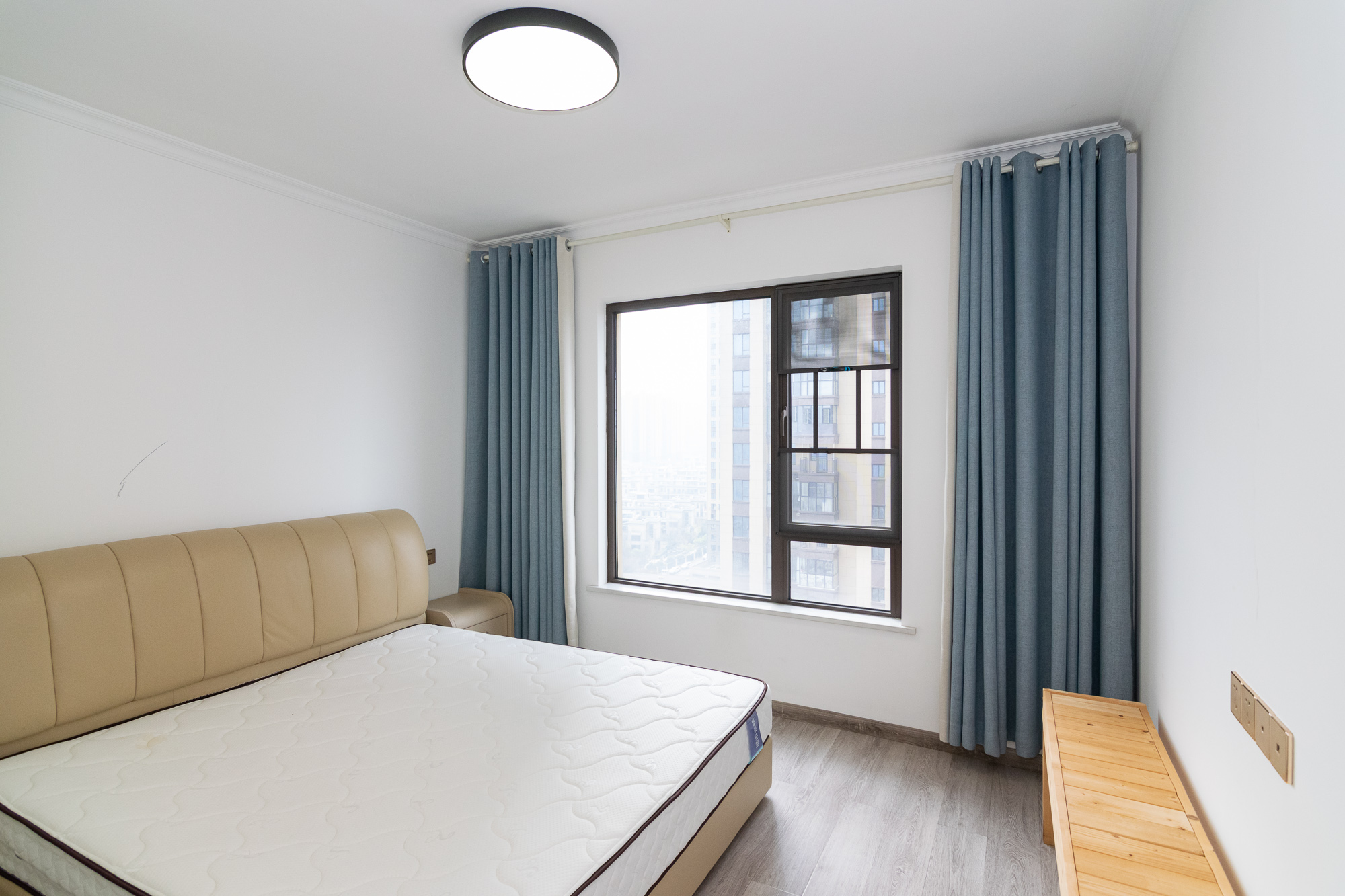 龙湖湘风原著(龙湖湘风星城) 4室2厅2卫 120.0万 龙湖湘风原著(龙湖湘风星城) 4室2厅2卫 120.0万卧室