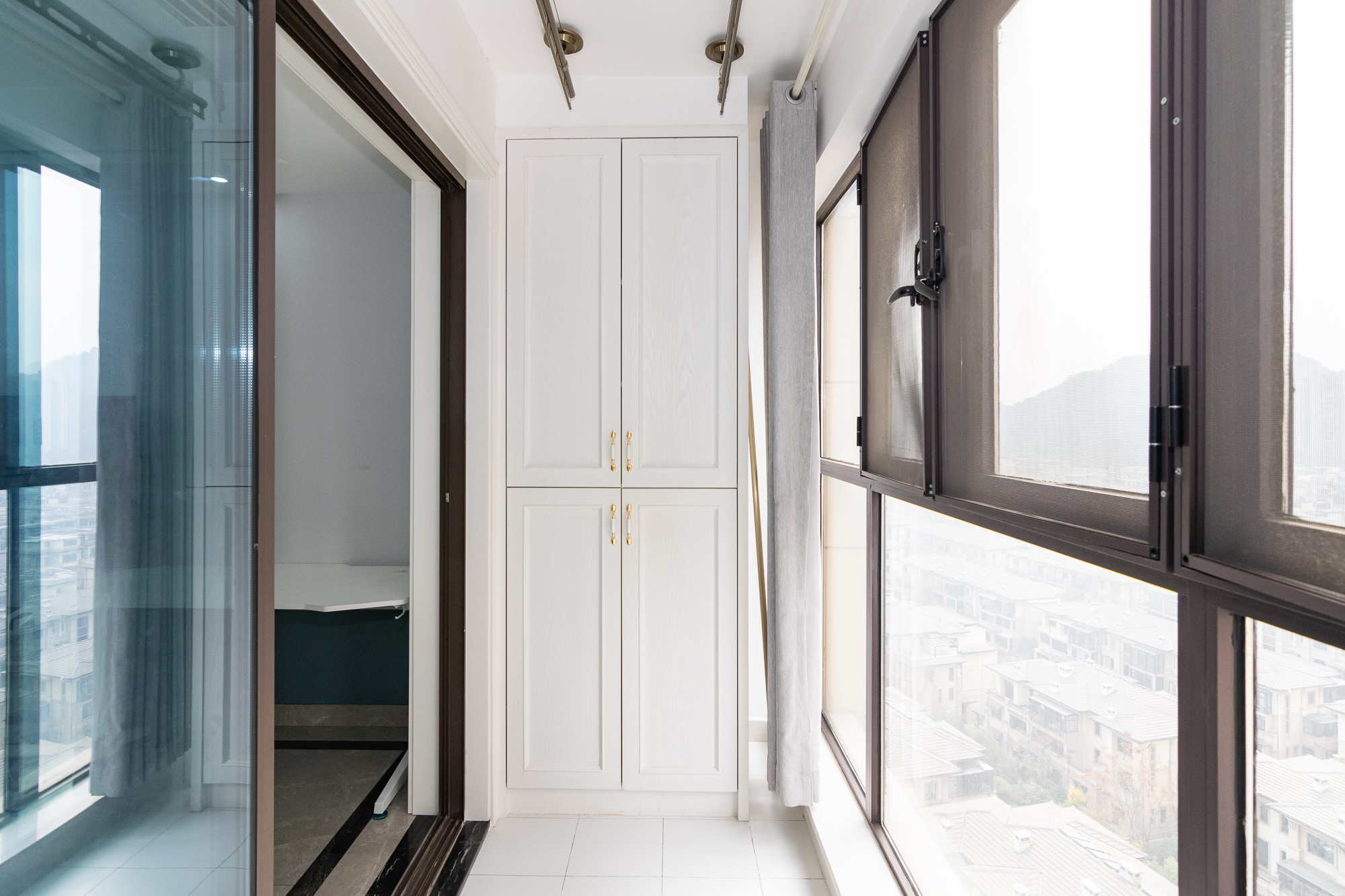 龙湖湘风原著(龙湖湘风星城) 4室2厅2卫 120.0万 龙湖湘风原著(龙湖湘风星城) 4室2厅2卫 120.0万阳台