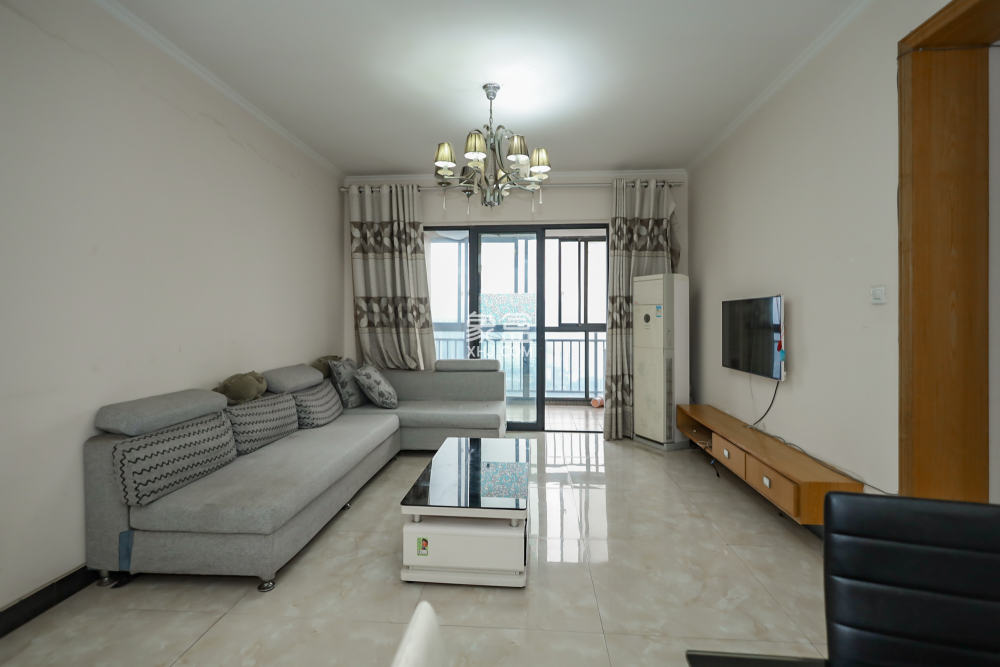 莱茵城 3室2厅1卫 91.8万