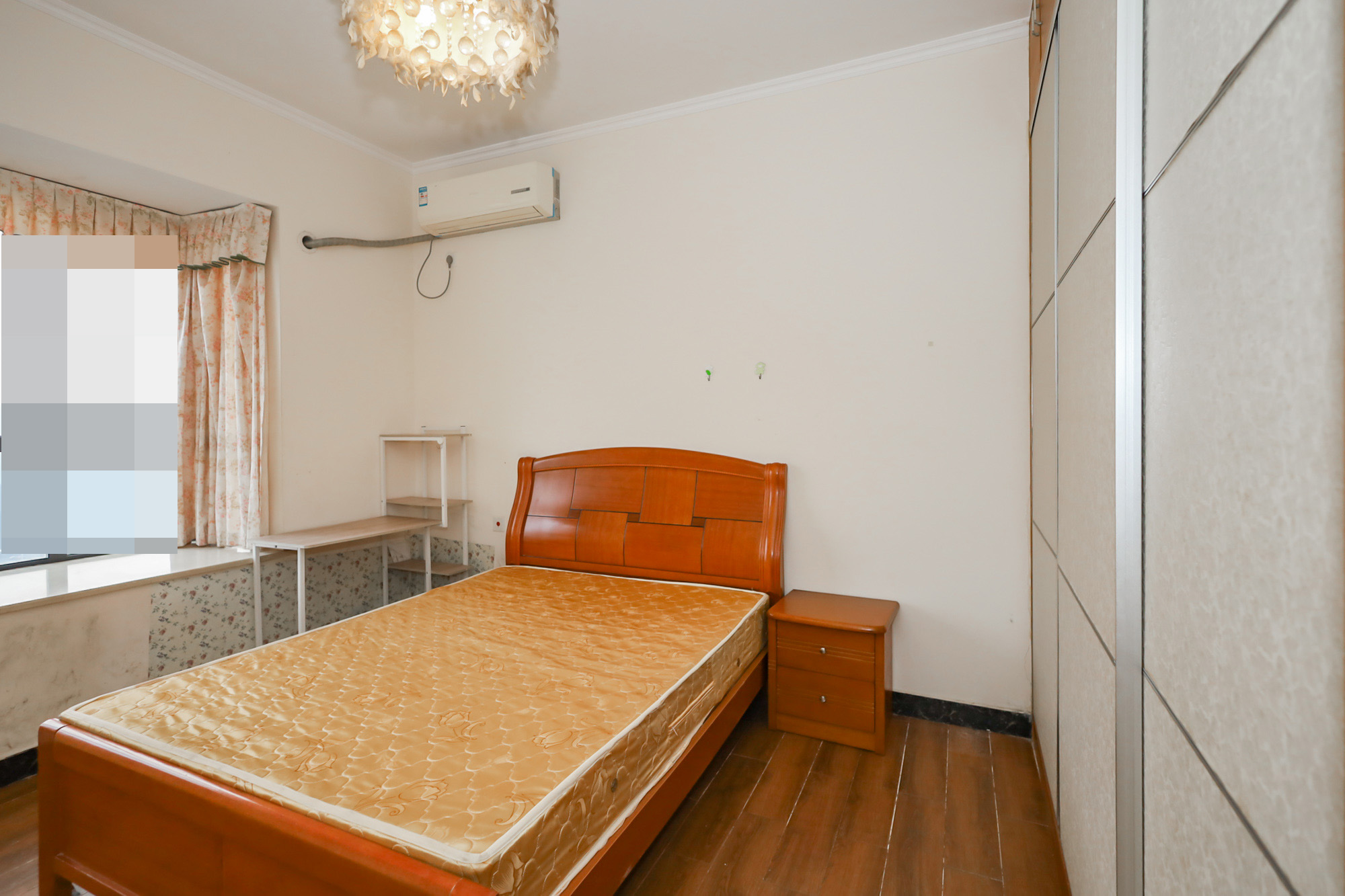 莱茵城  3室2厅1卫    91.8万卧室