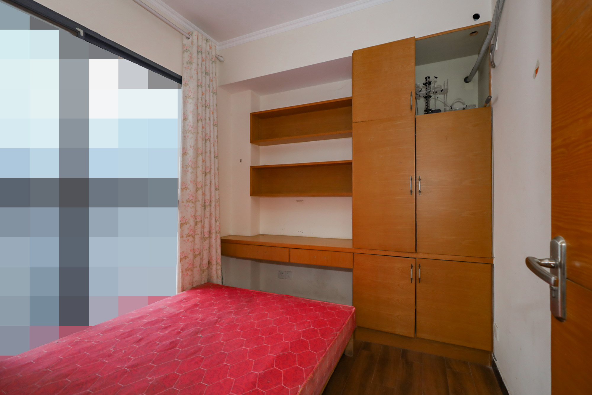 莱茵城  3室2厅1卫    91.8万卧室