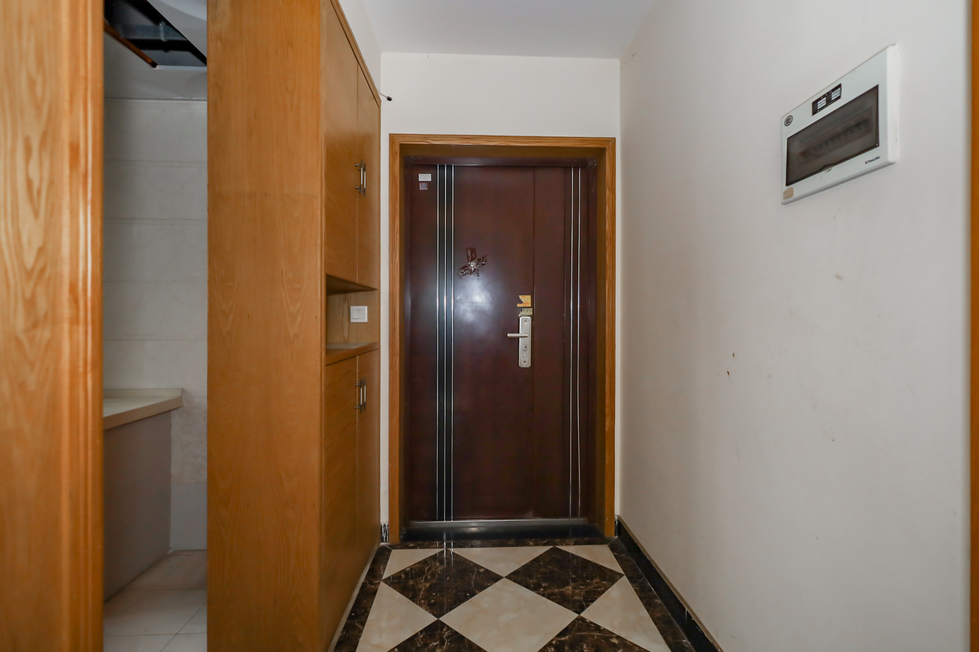 莱茵城  3室2厅1卫    91.8万客厅