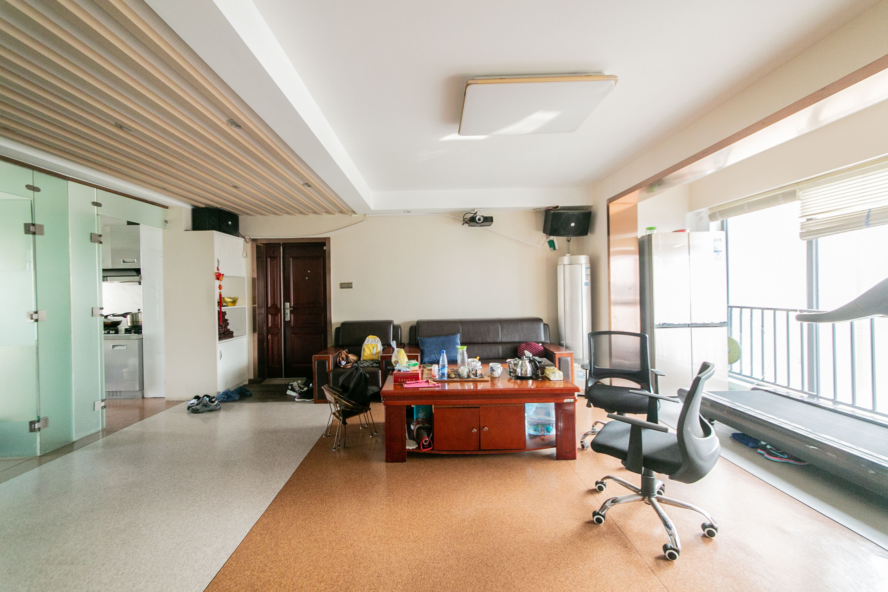 天健壹平方英里（天健芙蓉盛世二期）  5室2厅2卫    225.0万客厅