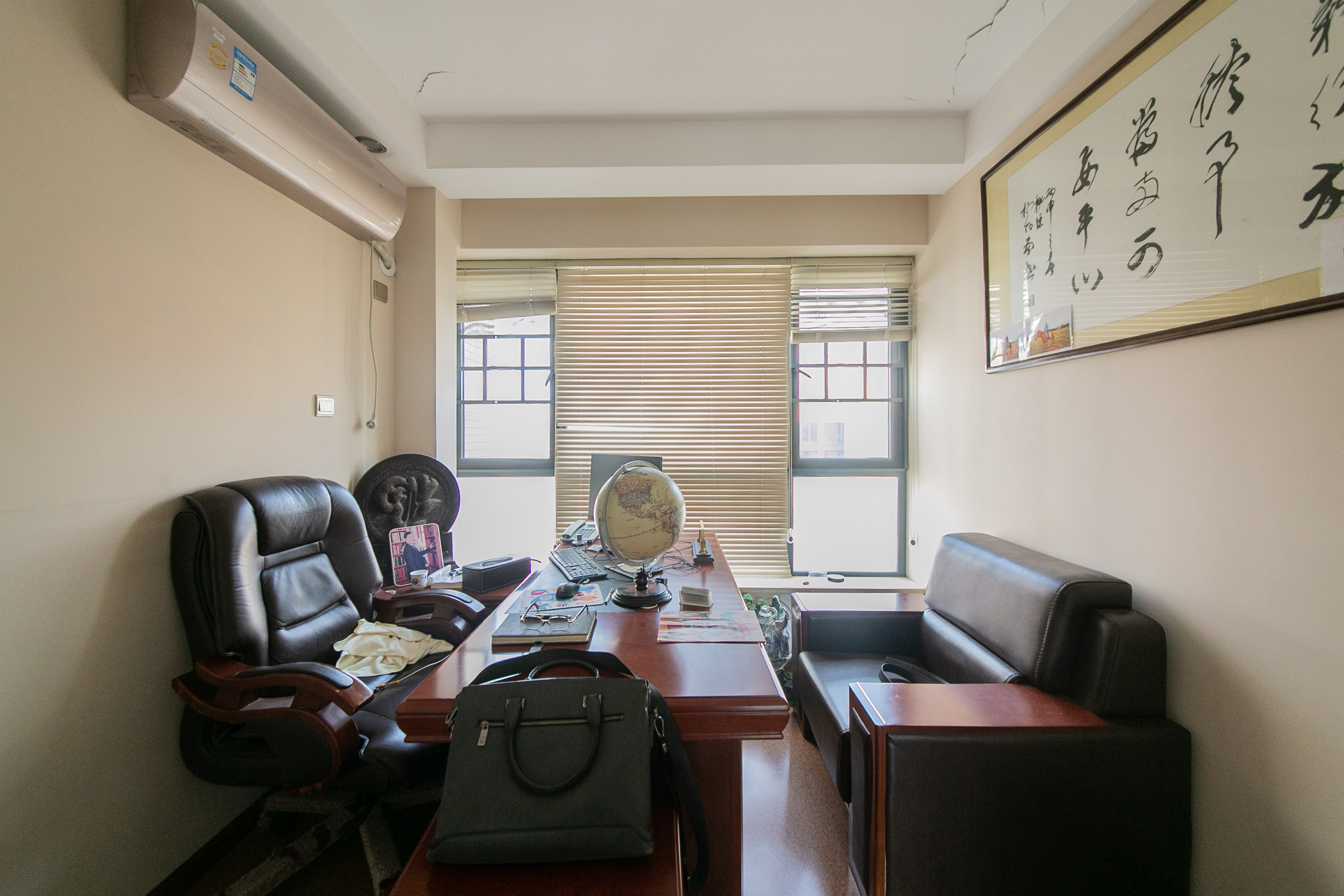 天健壹平方英里（天健芙蓉盛世二期）  5室2厅2卫    225.0万卧室